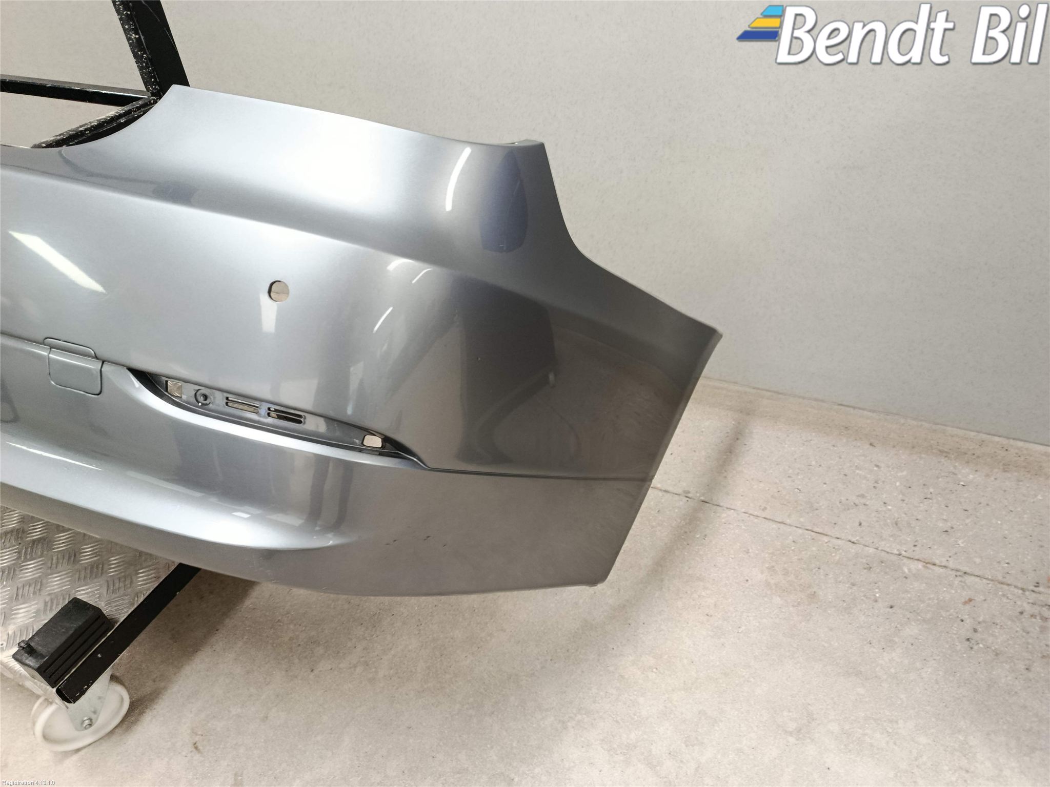 BMW 5 E60/61 Sed/Tou 02-10 Stötfångarbeklädnad Bak