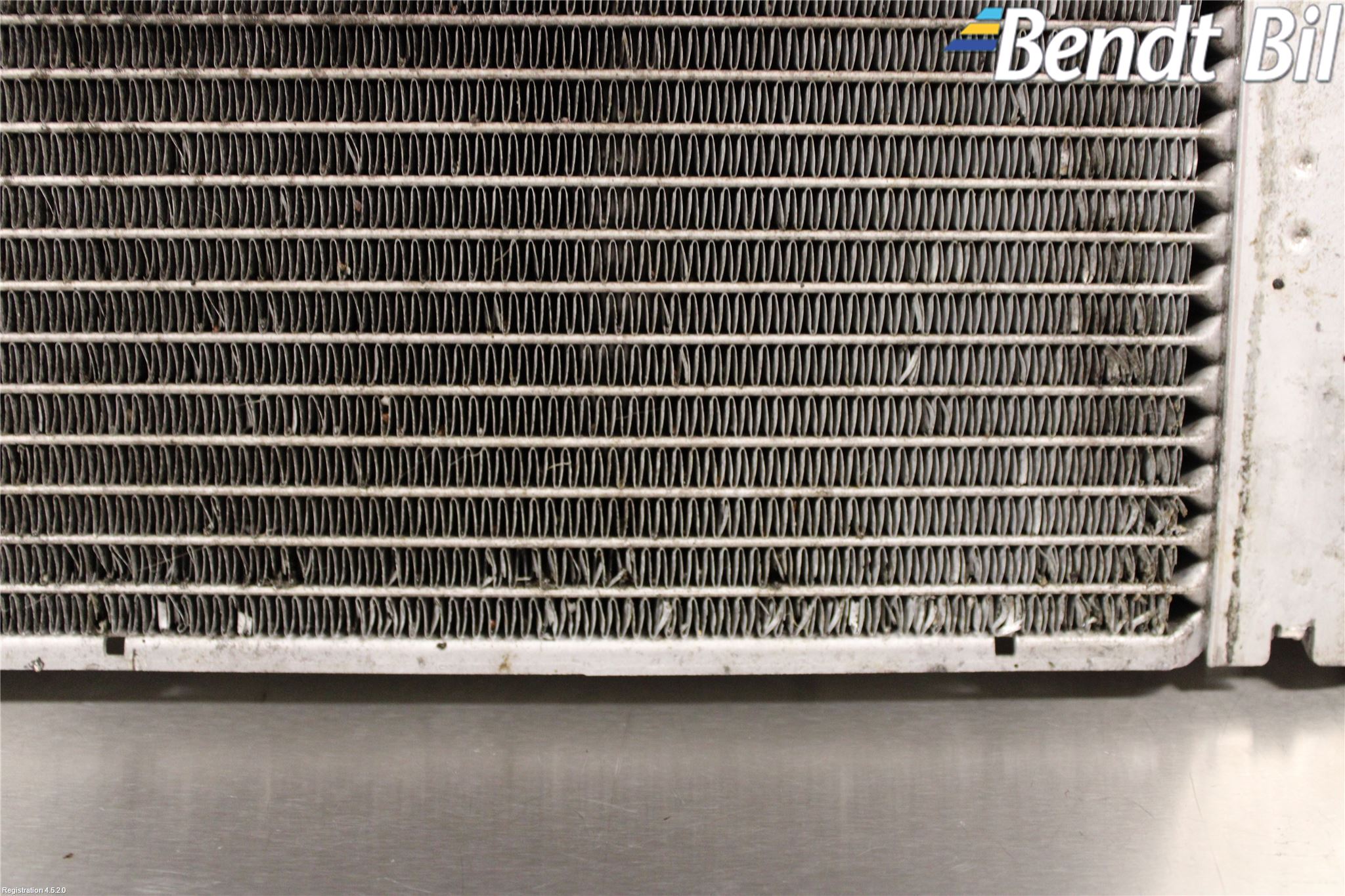 BMW 6 E63/64    02-10 Kylare Aut