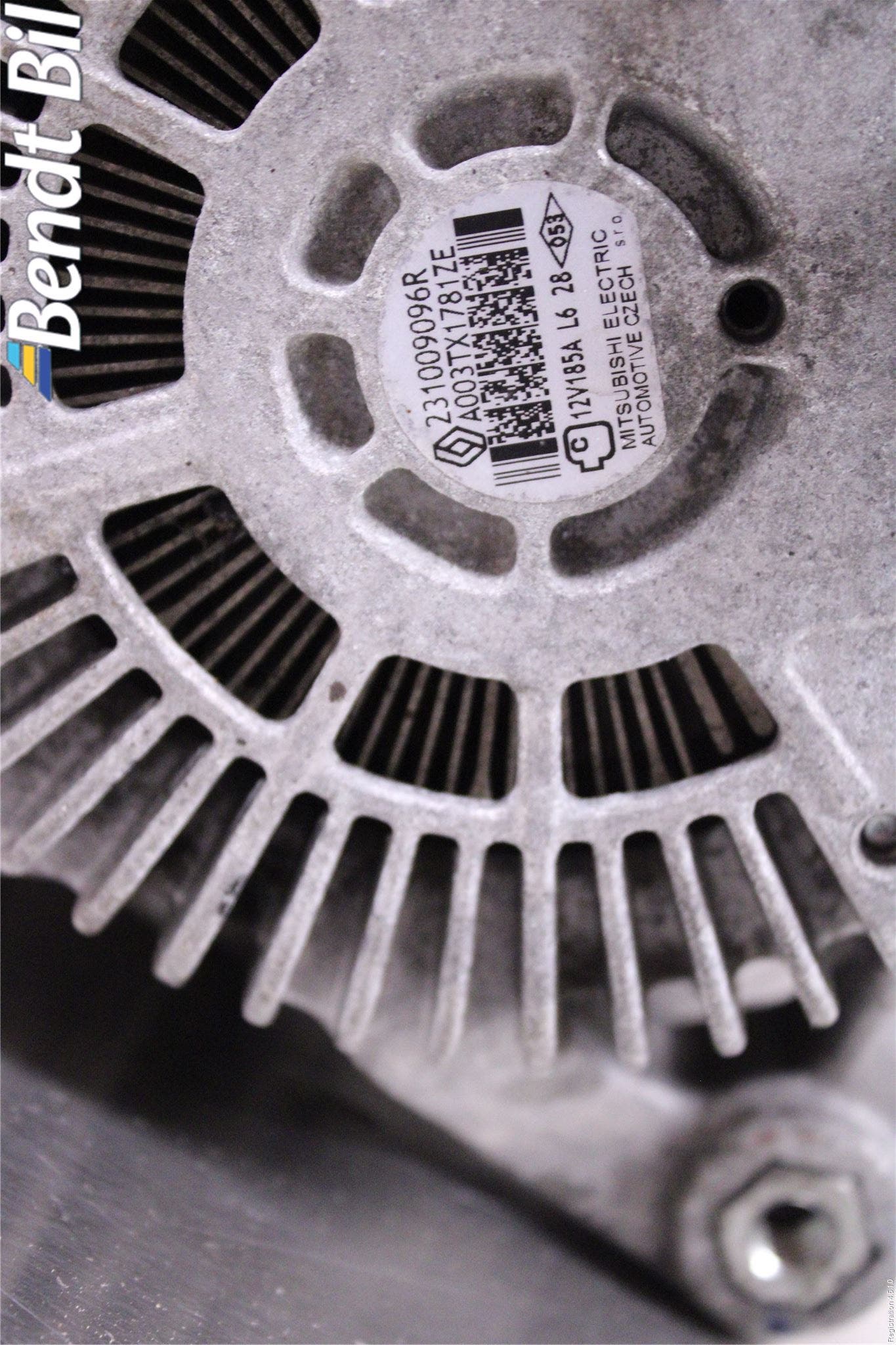 Opel VIVARO 15-19 Generator