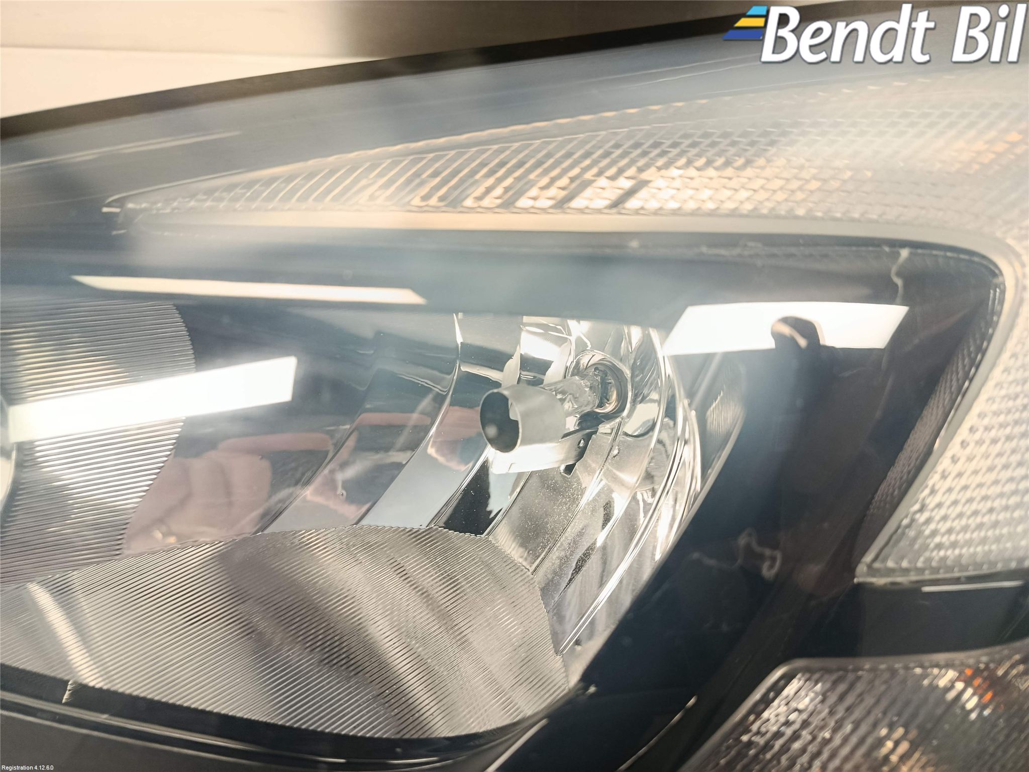 Opel CORSA E 15-19 Strålkastare Vänster