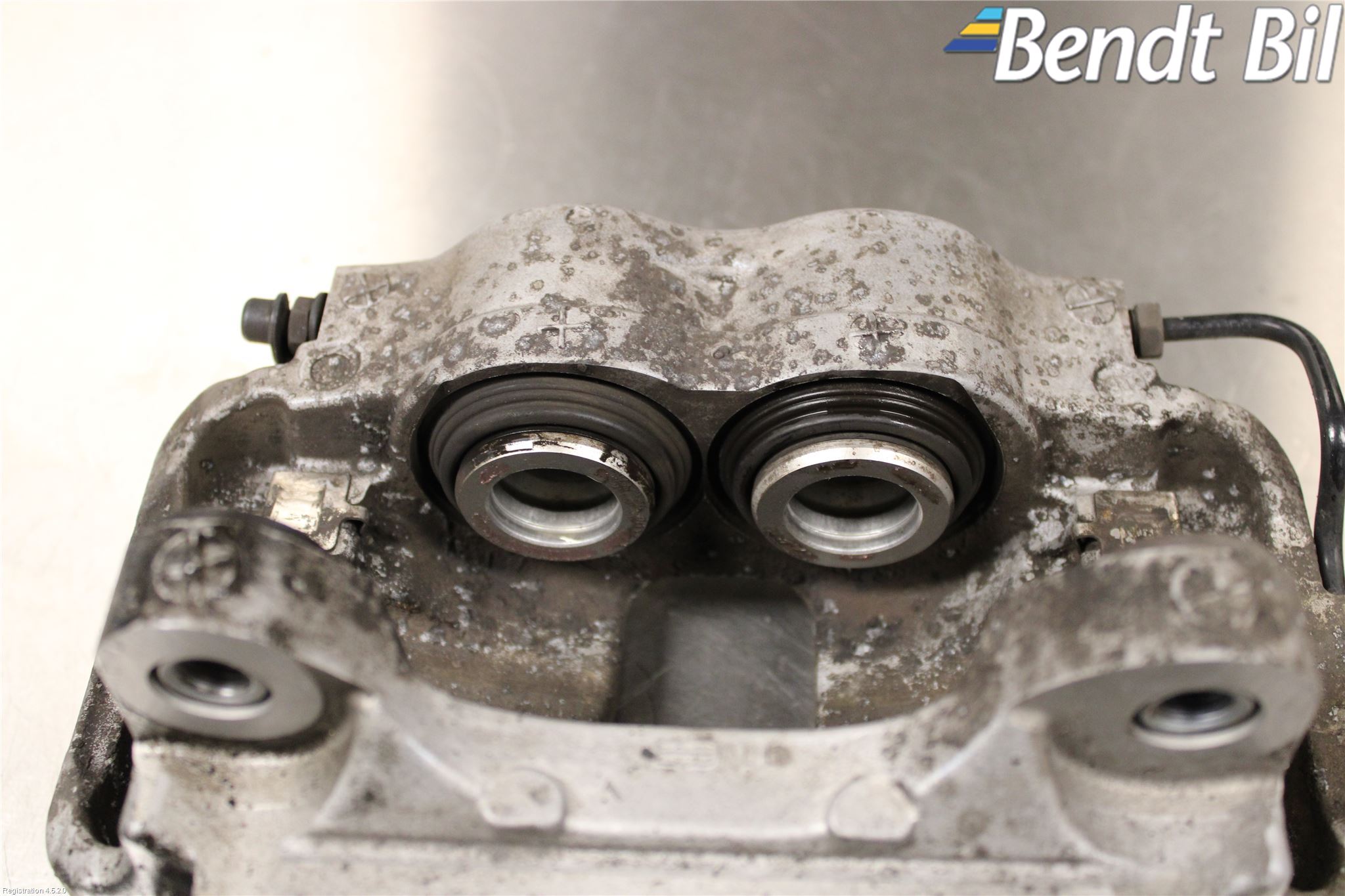 BMW 3 G20/G21/G80/G81 19- Bromsok Fram Vänster