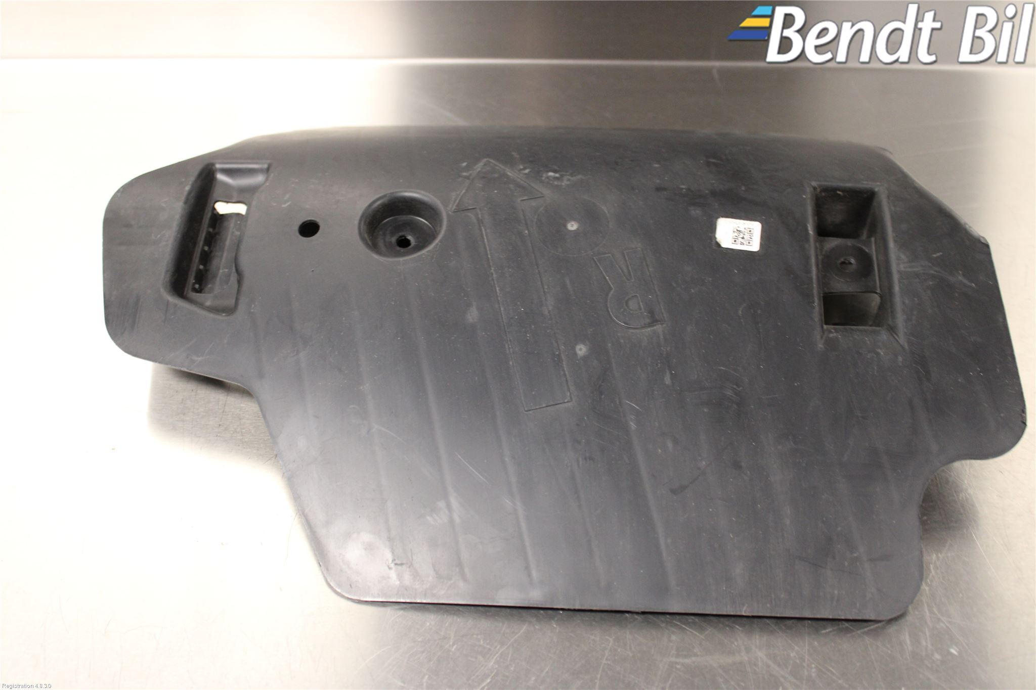 BMW iX3 G08 21- Hasplåt Plåt-Plast