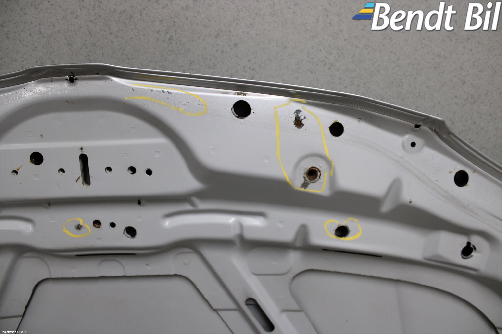 BMW 1 E87/81 5D/3D 03-11 Huv Fram