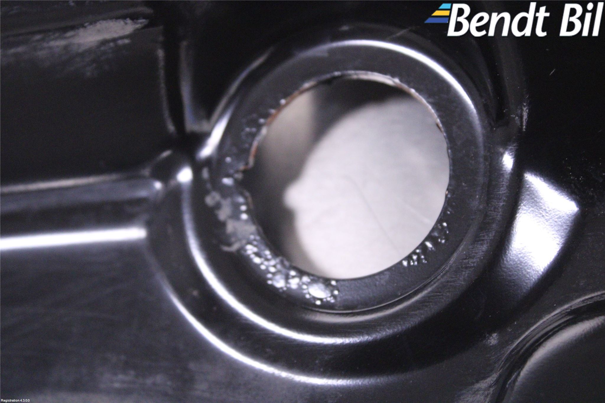 BMW 3 F30/F31/F80 12-19 Front Huvlåsplåt-Balk