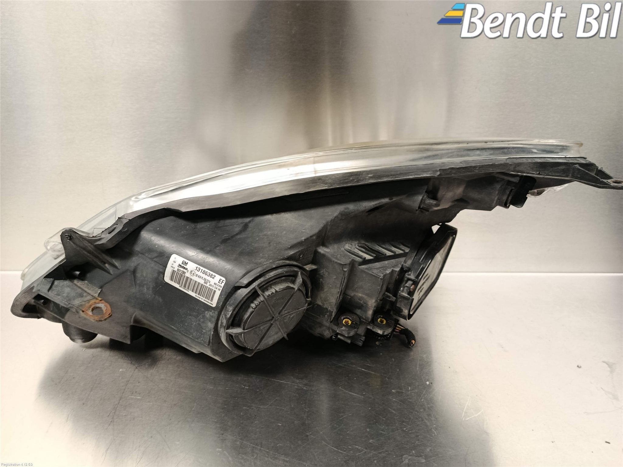 Opel CORSA D 07-14 Strålkastare Höger