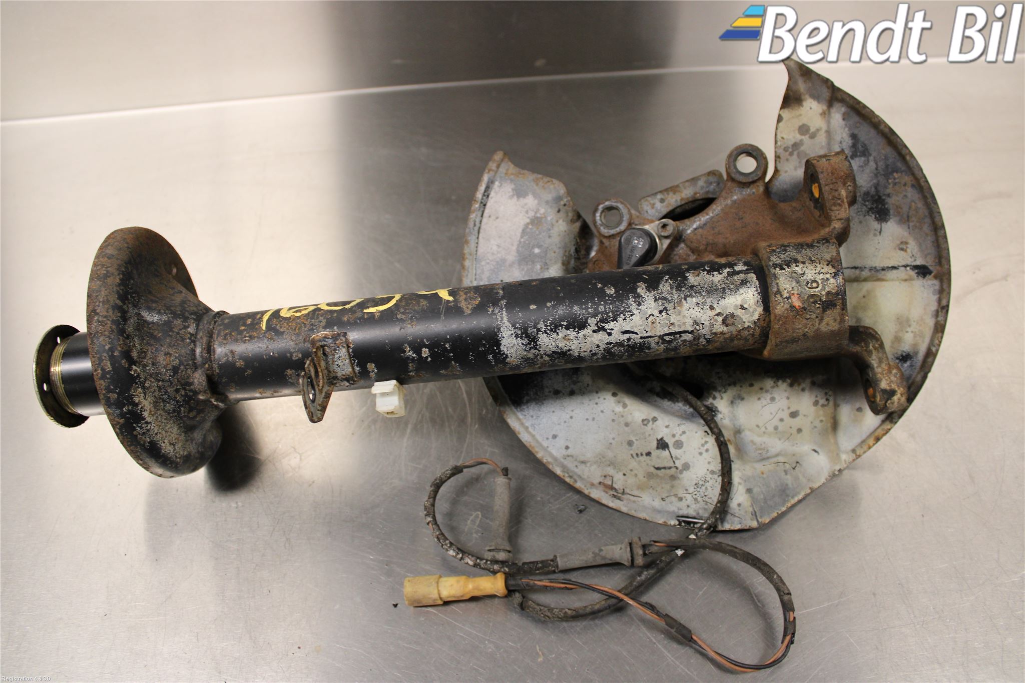 BMW 3 E30 83-94 Bromsok Fram Höger