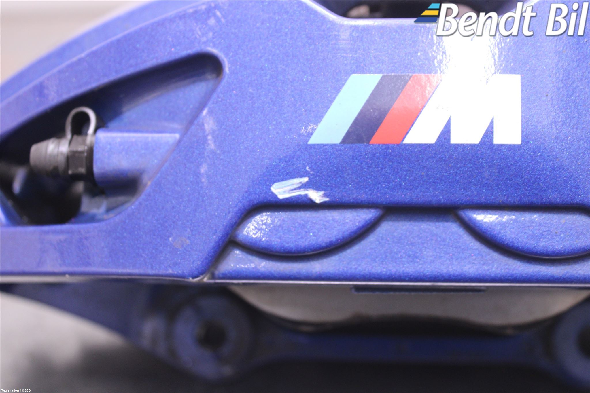 BMW 5 G30/G31/F90 17-23 Bromsok Fram Vänster