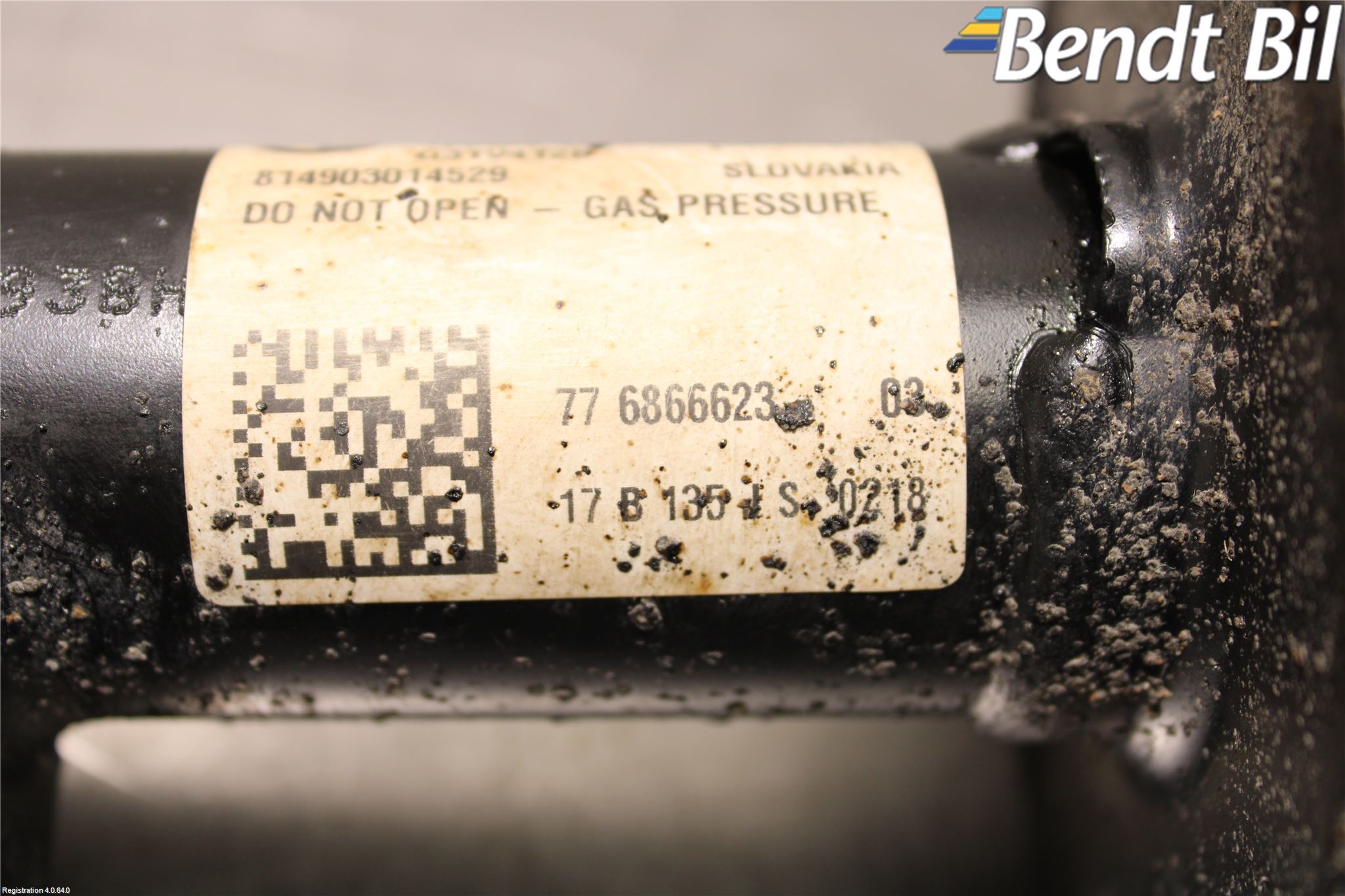 BMW 5 G30/G31/F90 17-23 Fjäderben Fram Vänster