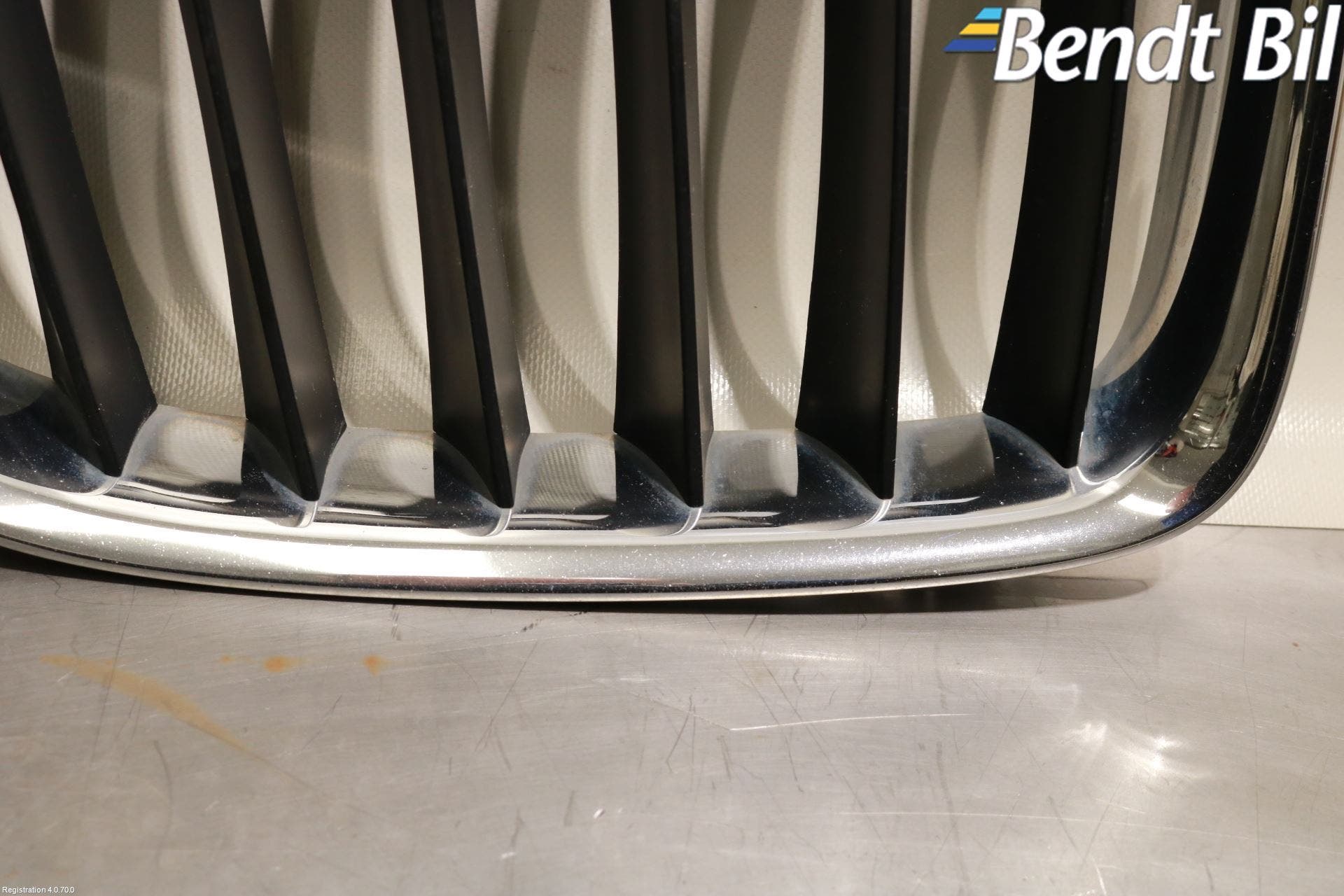 BMW X1 E84 10-15 Grilldel Höger