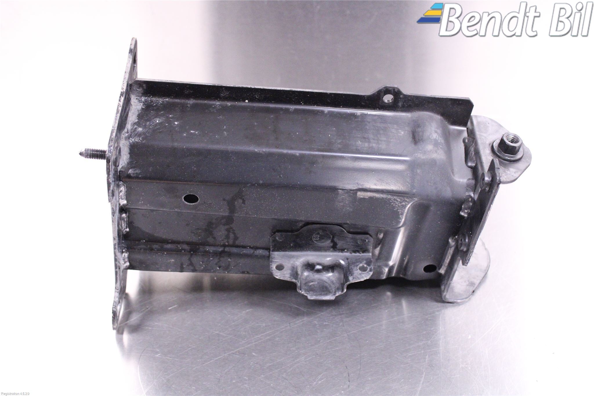 BMW Z4 E86/85Cou/CAB 02-08 Stötfångarbärjärn Fram