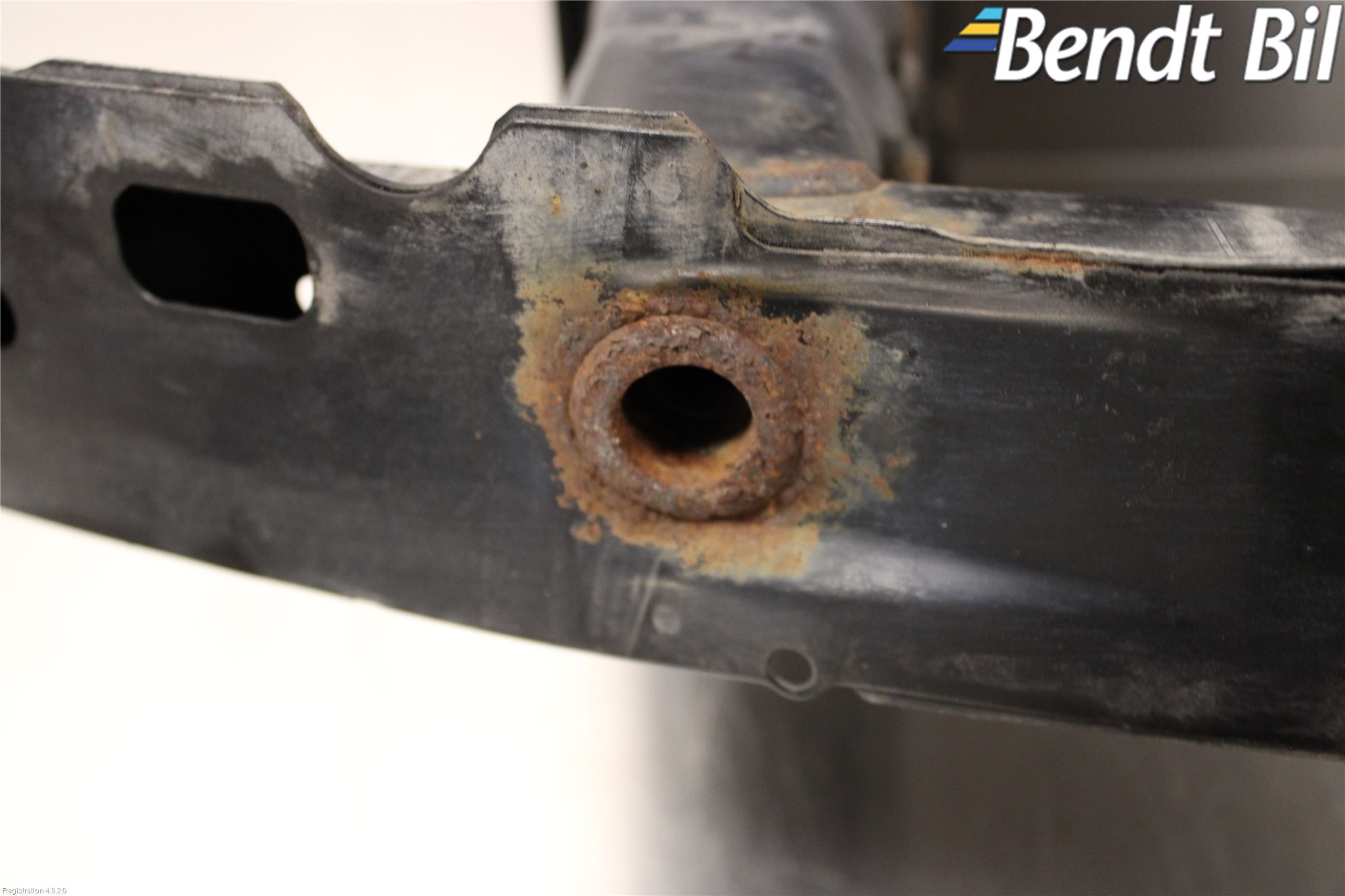 BMW 1 E87/81 5D/3D 03-11 Stötfångarbalk Fram