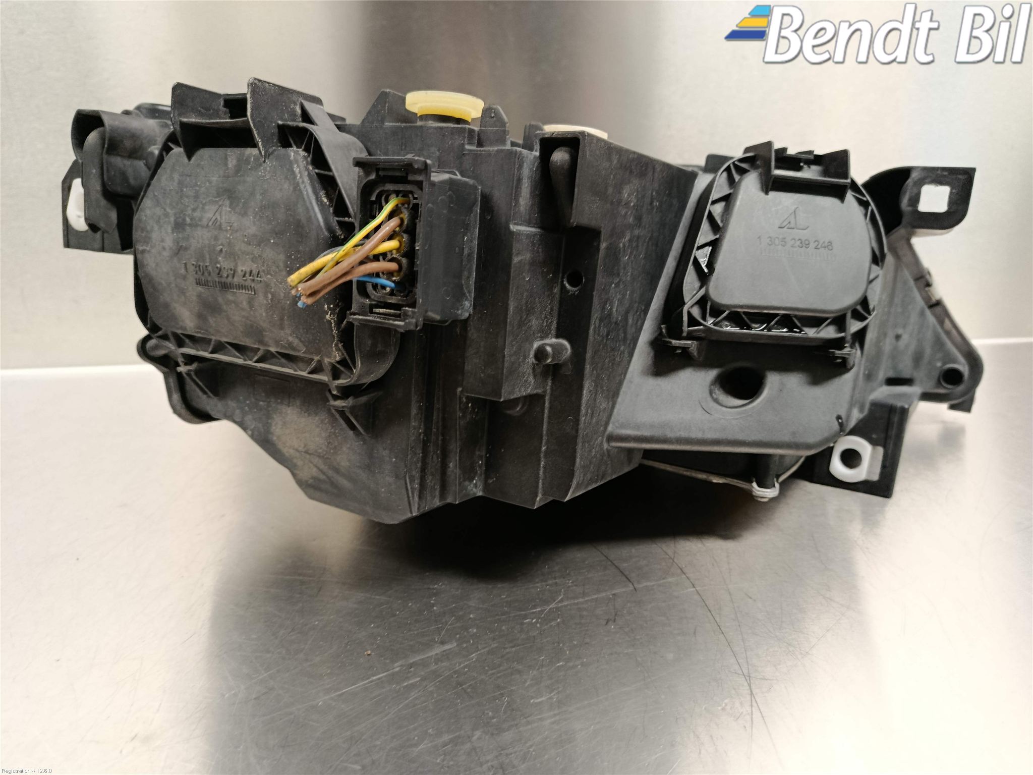 BMW 6 E63/64    02-10 Strålkastare Vänster