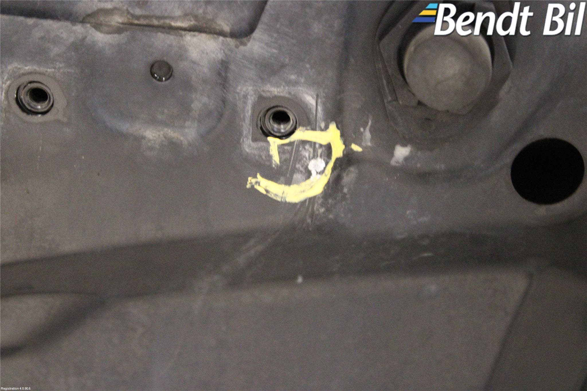 BMW X5 E70 07-13 Huv Fram