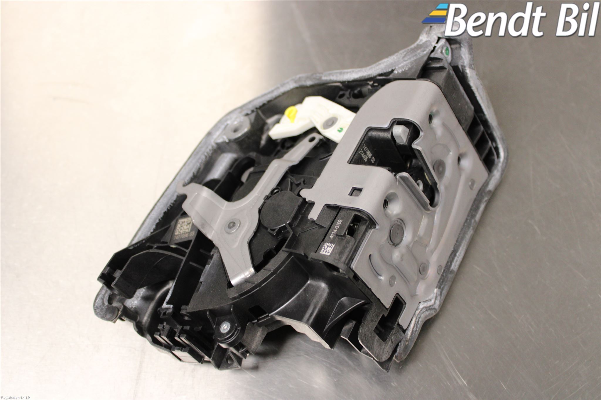BMW 5 G30/G31/F90 17-23 Låskista-Dörrlås