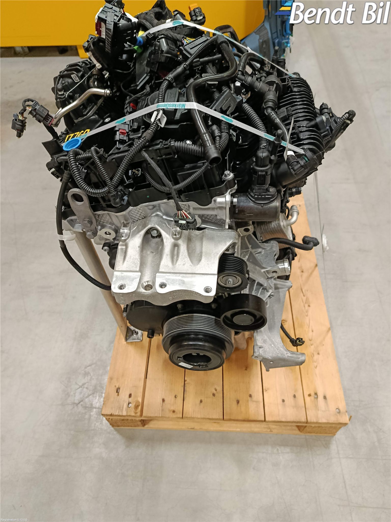 BMW X1/iX1 U11 23- Motor Bensin