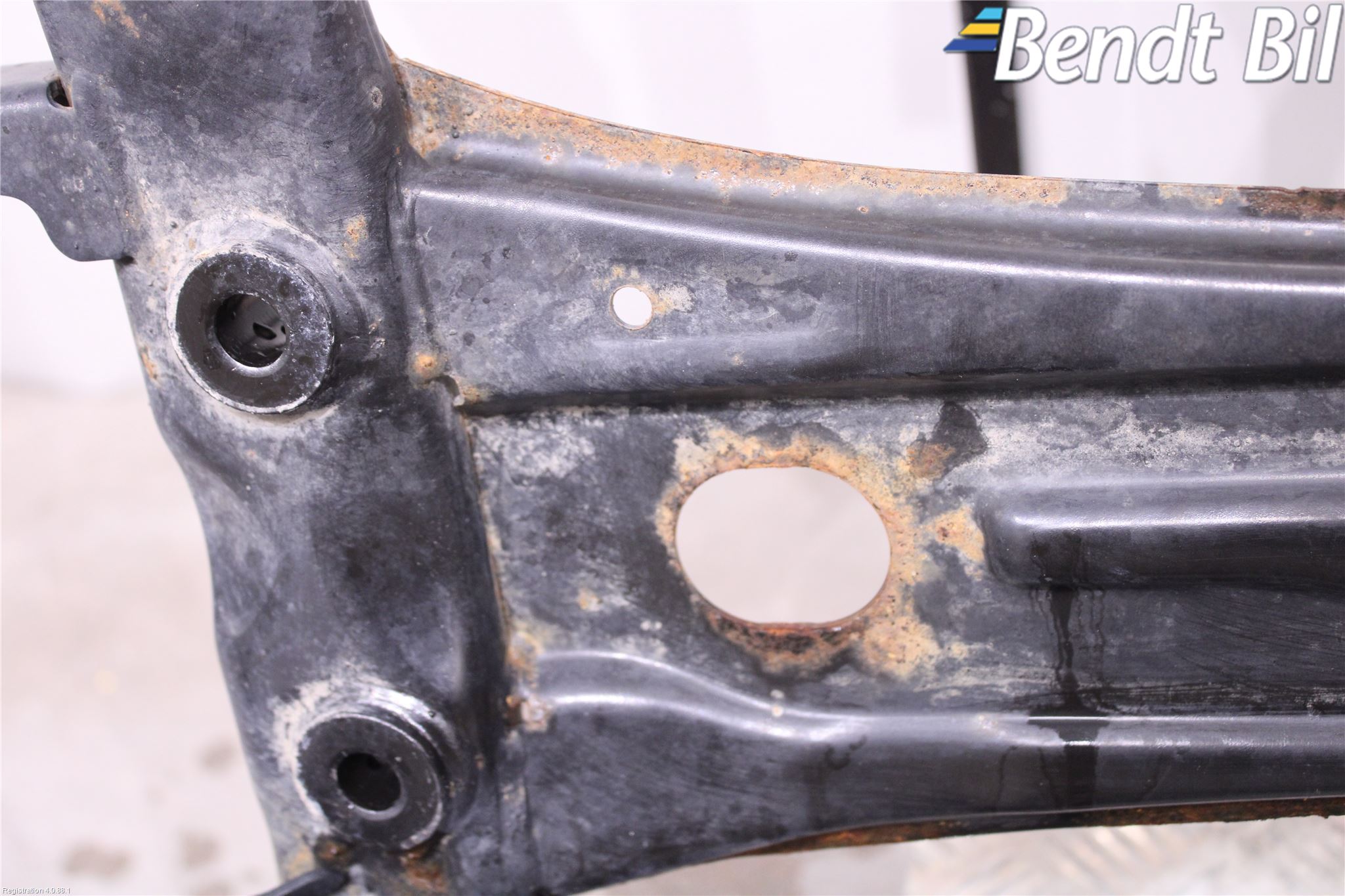 BMW X3 F25 10-17 Framvagnsbalk