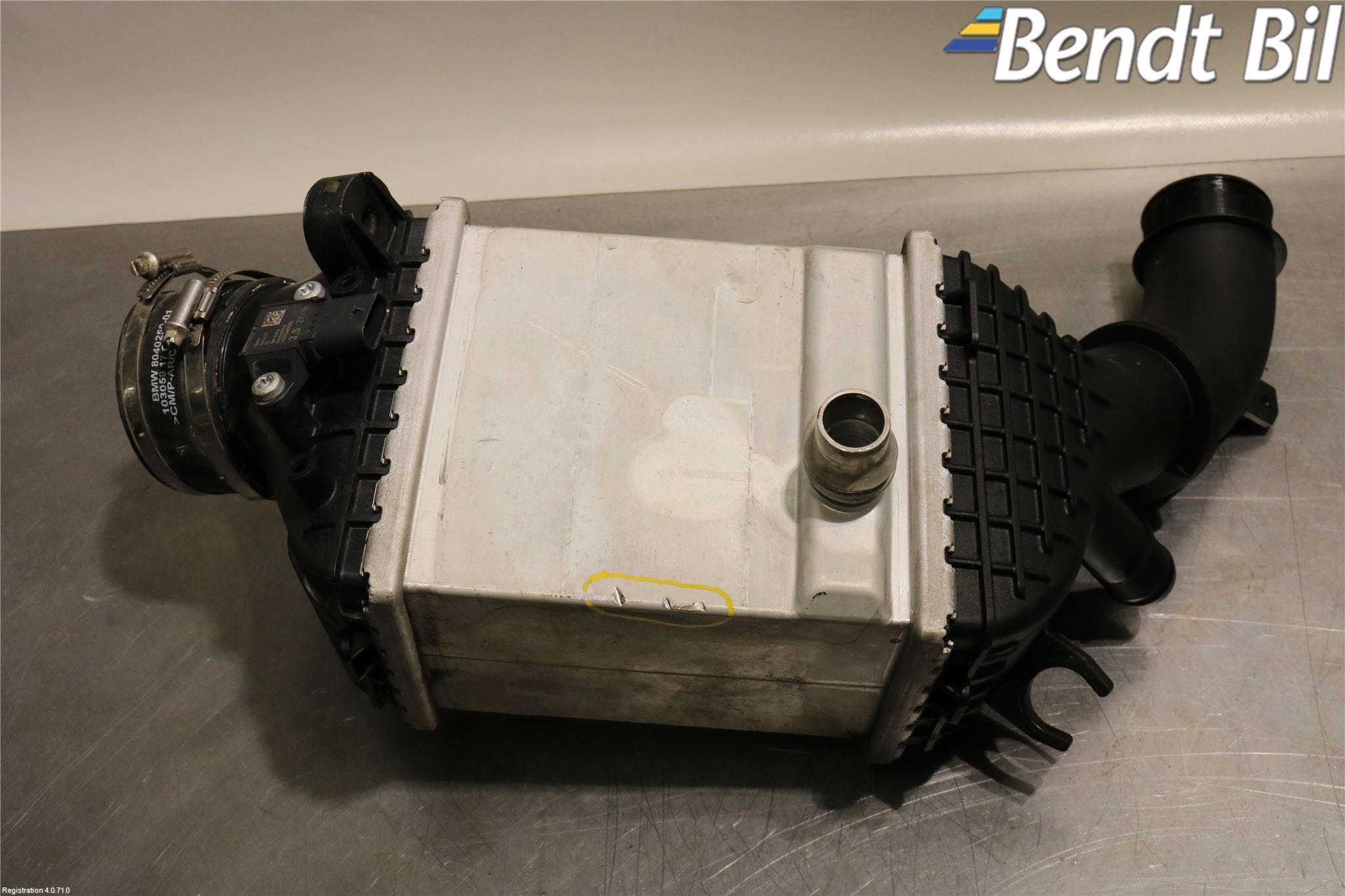 BMW 5 G30/G31/F90 17-23 Laddluft-Intercooler Kyl