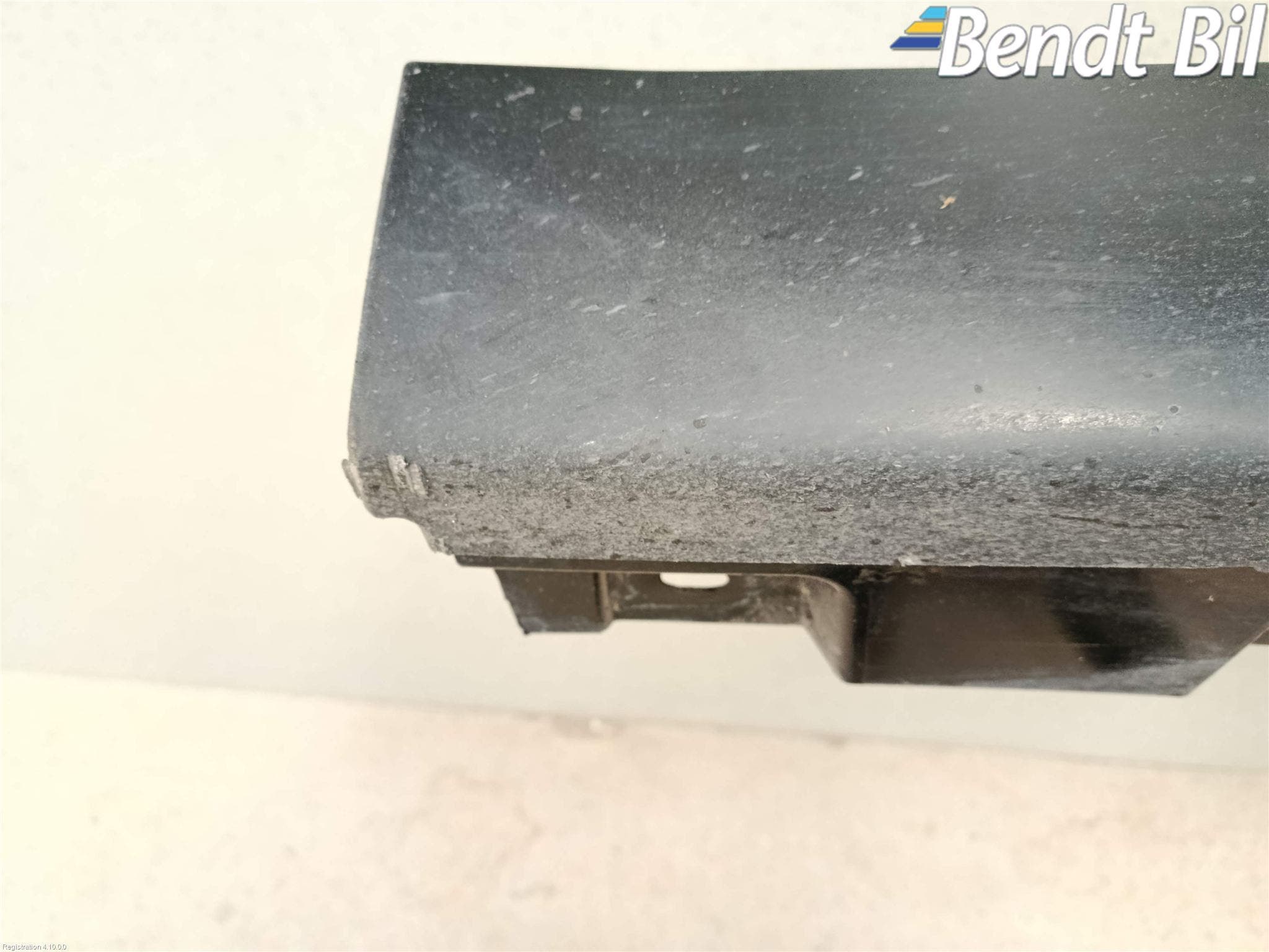 BMW 5 F10/F11/F18 09-17 Sidokjol Vä