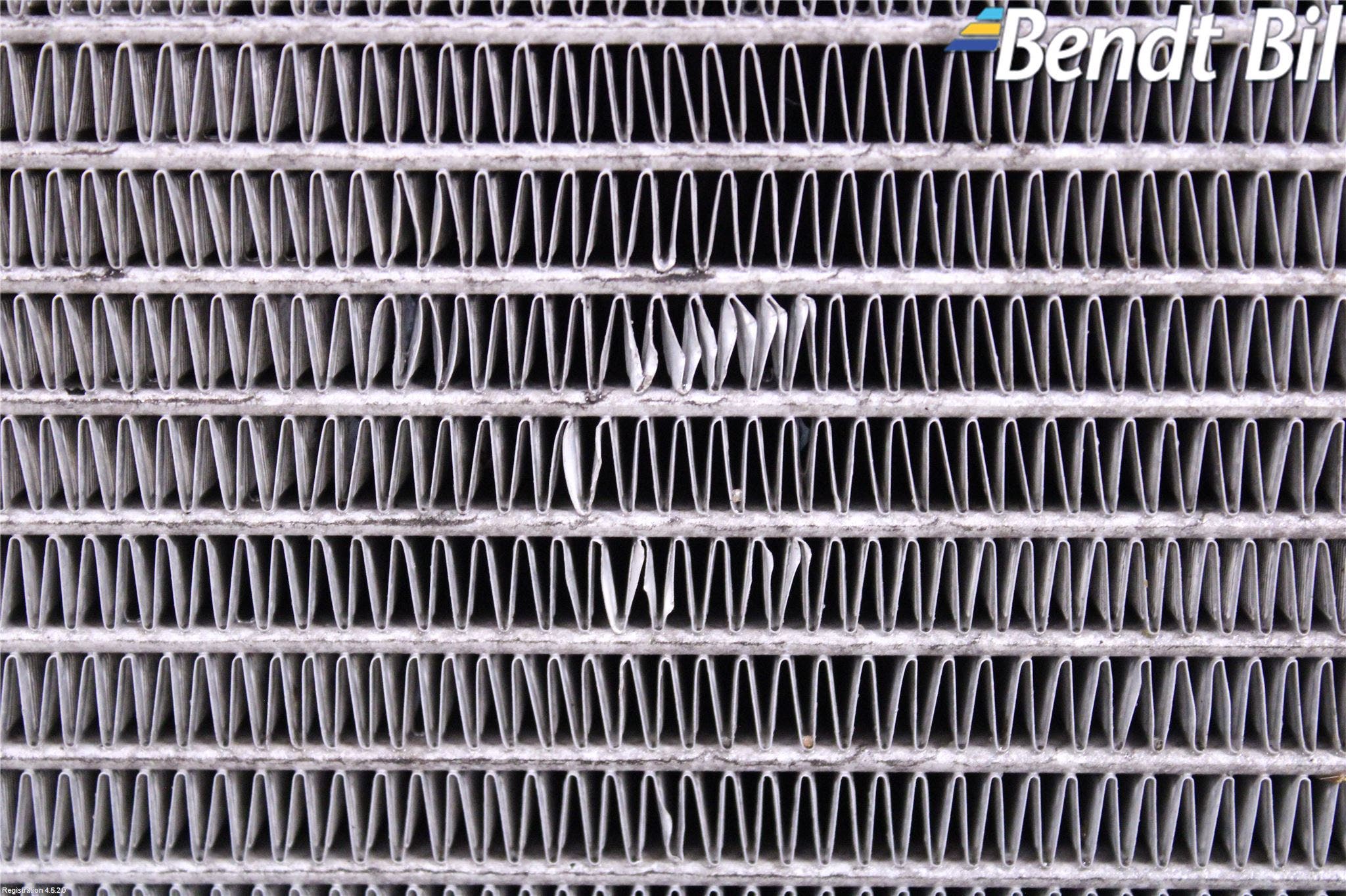 BMW 5 E34 88-96 Kylare Aut