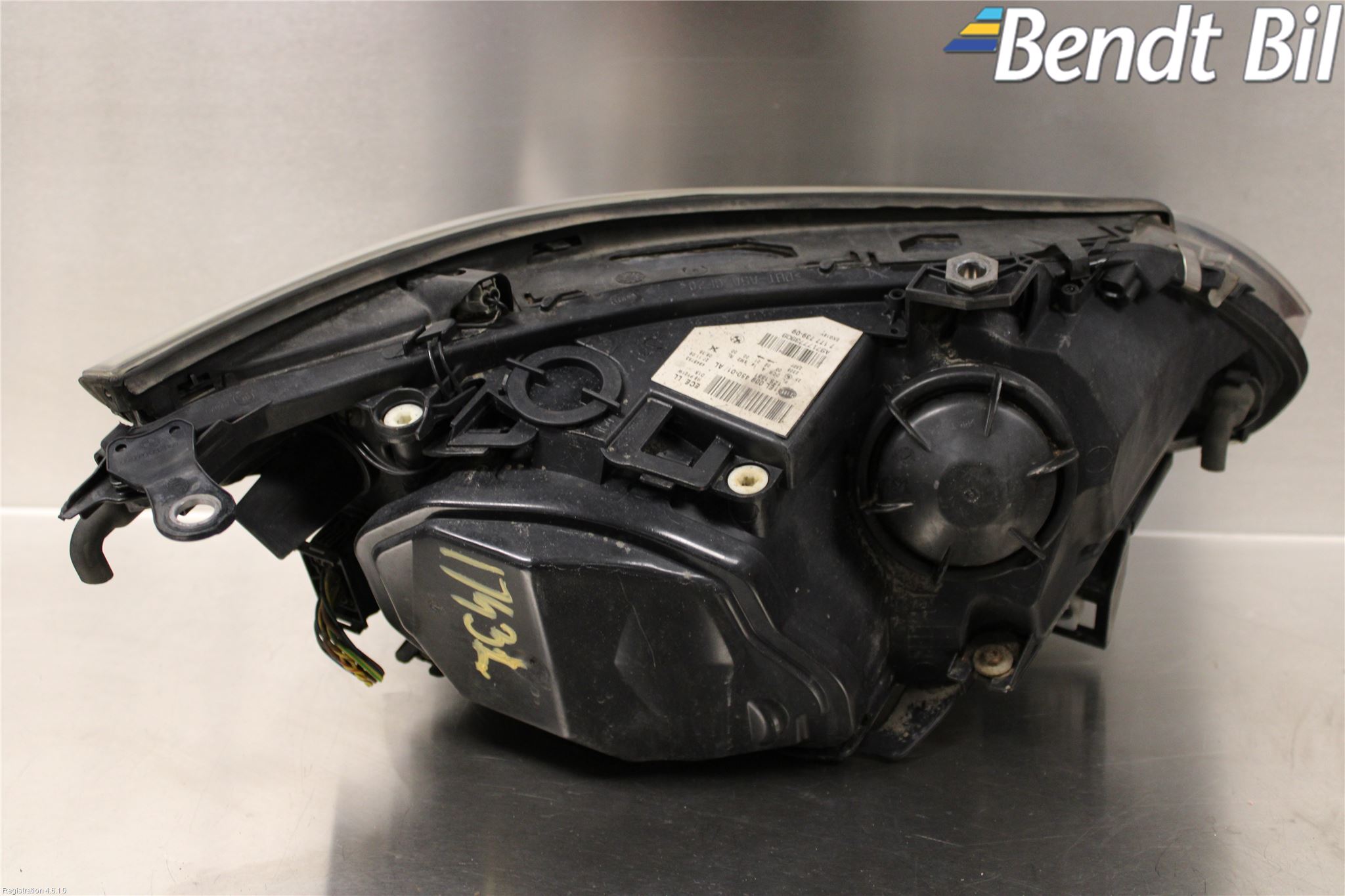 BMW 5 E60/61 Sed/Tou 02-10 Strålkastare Vänster