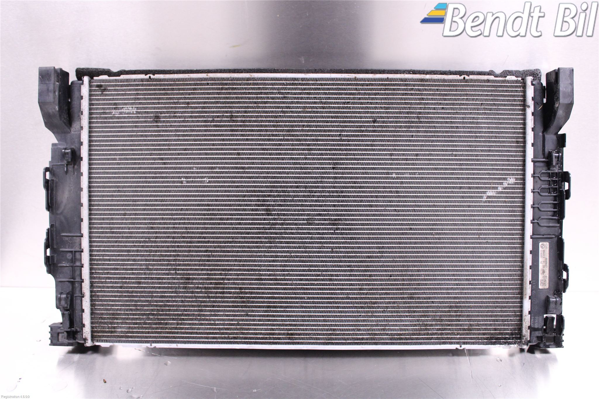 BMW 5 G30/G31/F90 17-23 Kylare Aut