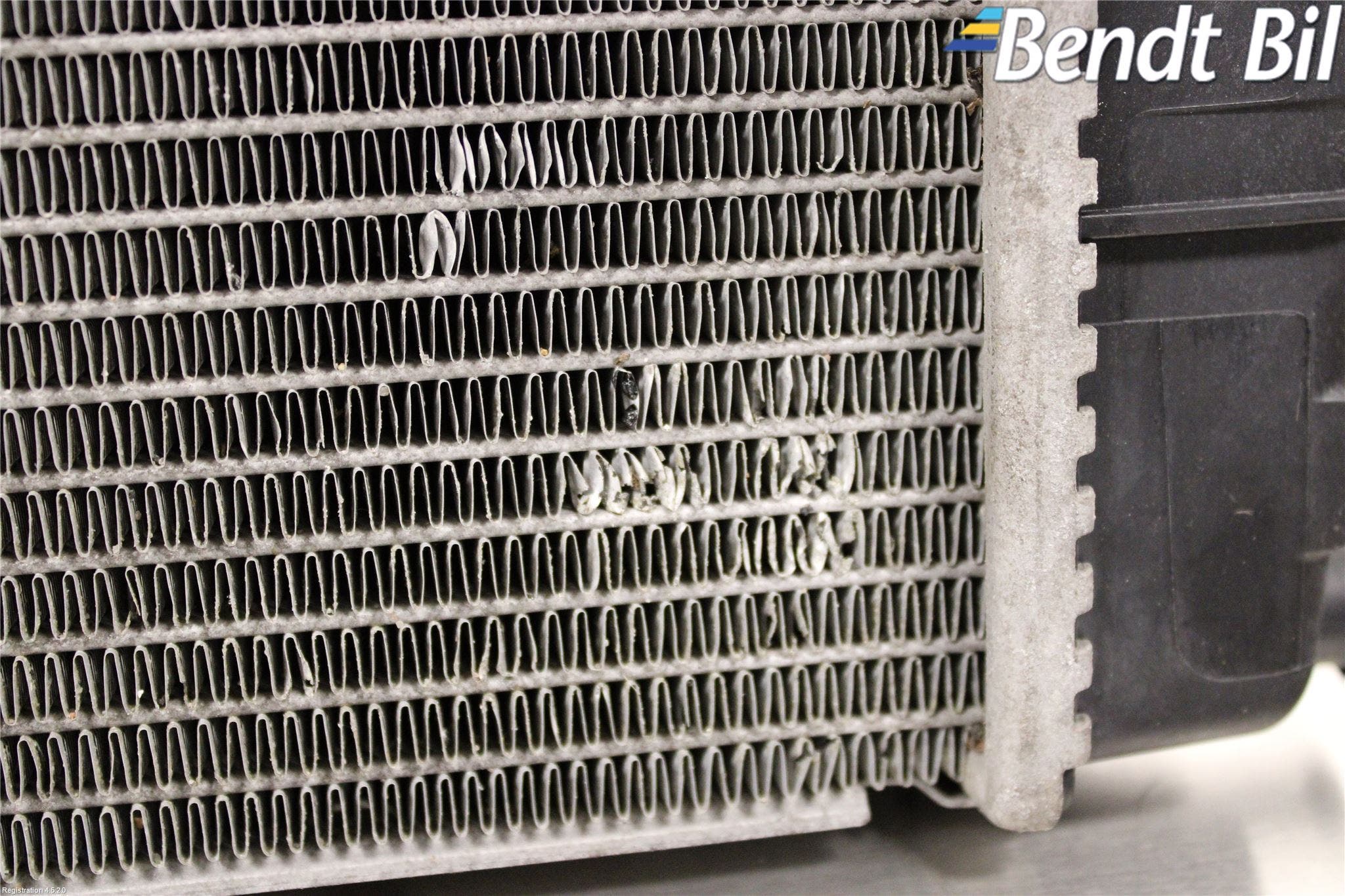 BMW 1 F20/F21 11-19 Kylare Aut