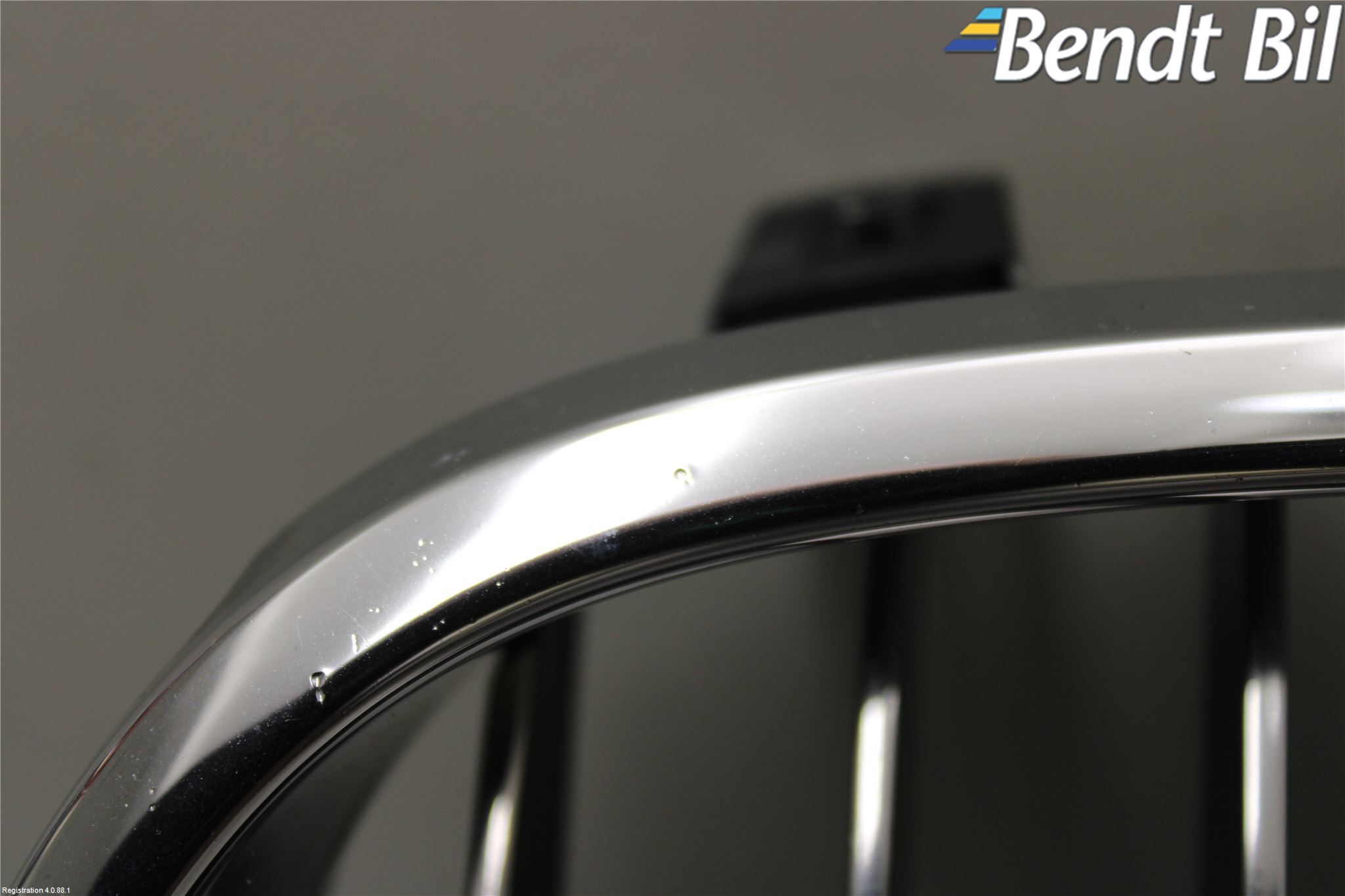 BMW 5 E60/61 Sed/Tou 02-10 Grilldel Vänster