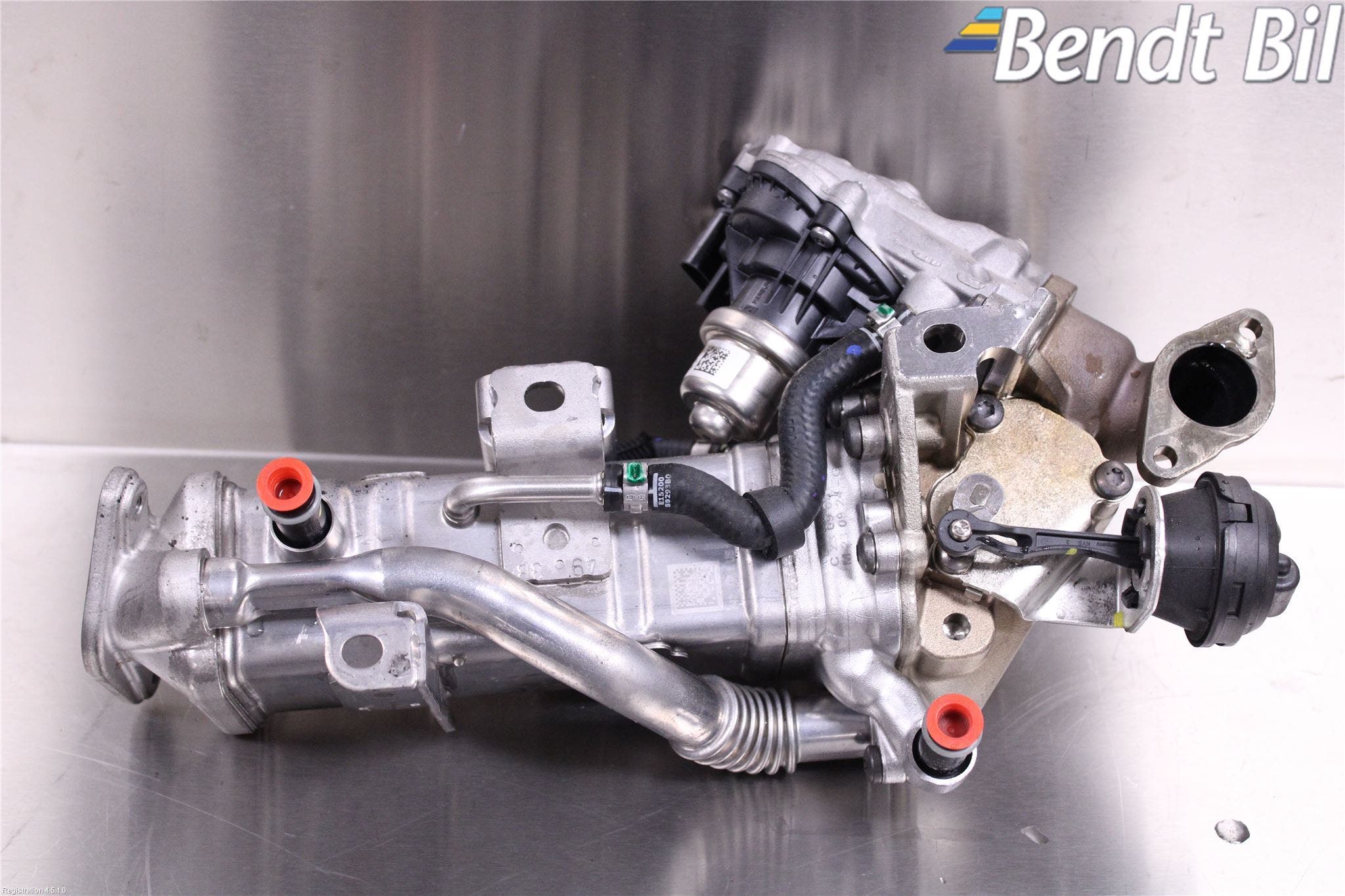 BMW 5 G30/G31/F90 17-23 Avgaskylare