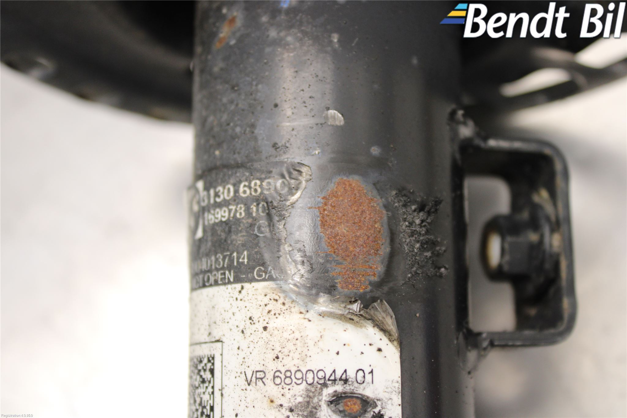 BMW X4 G02 18- Fjäderben Fram Höger