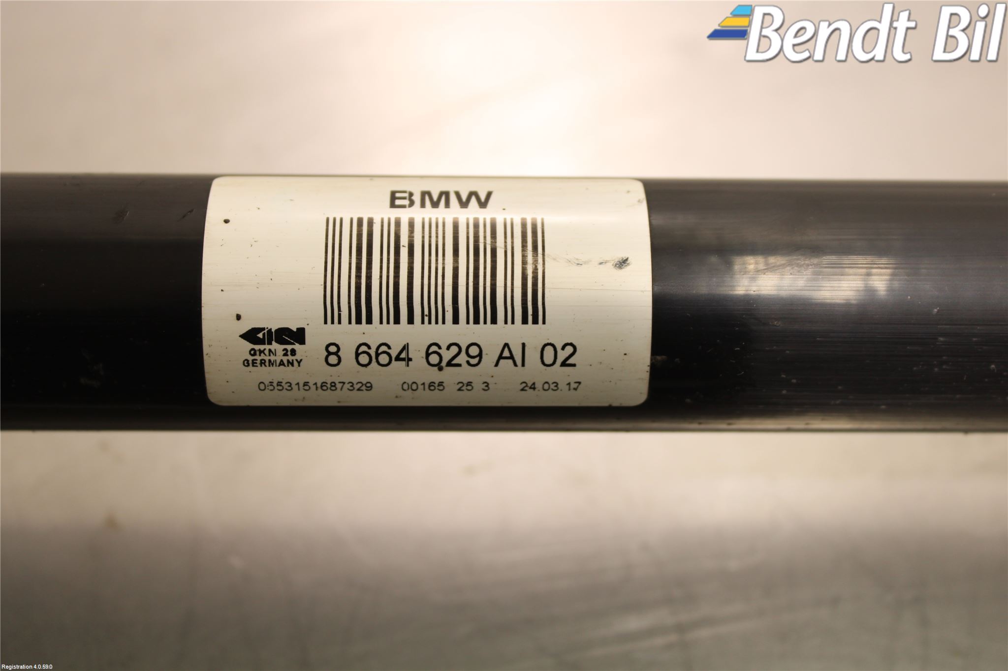 BMW 5 G30/G31/F90 17-23 Drivaxel Bak Vänster