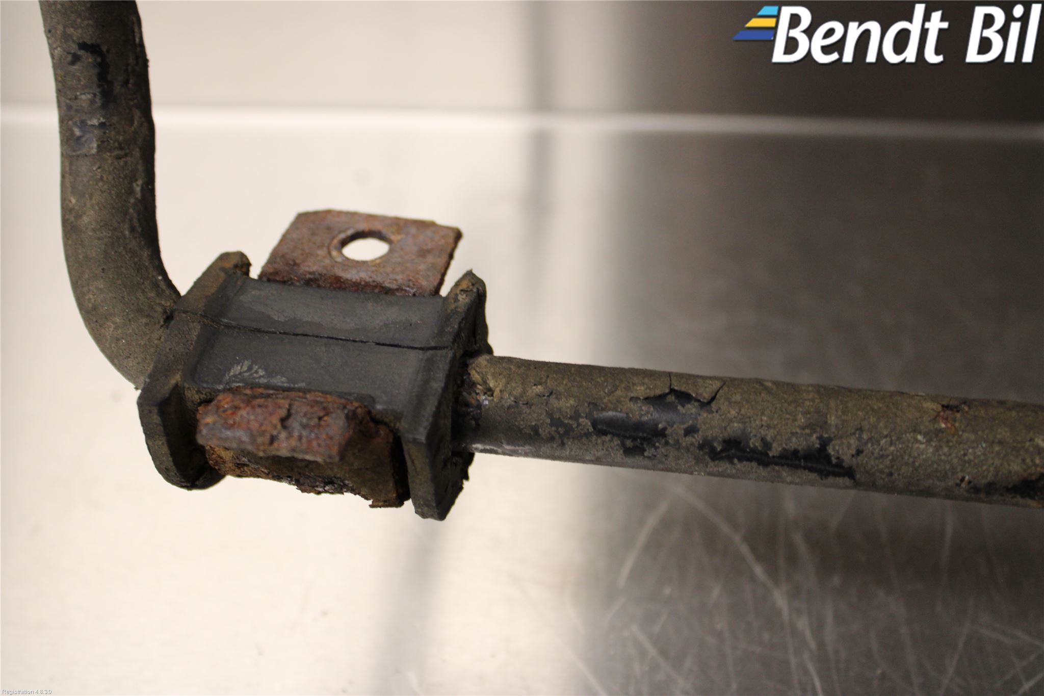 BMW 5 E28      81-88 Krängningshämmare Bak