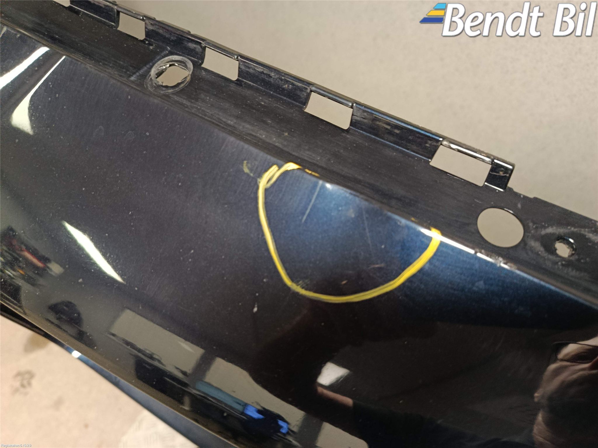 BMW 5 F10/F11/F18 09-17 Stötfångarbeklädnad Fram