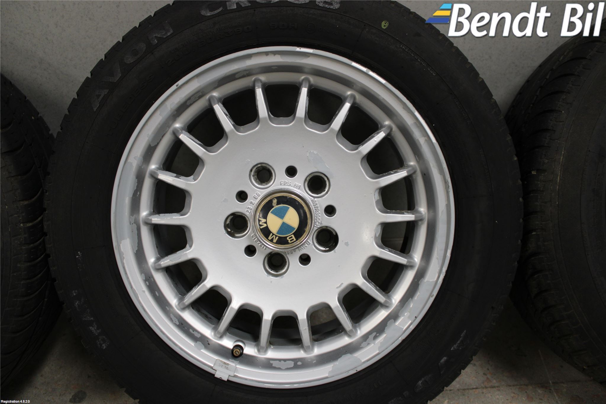 BMW 5 E28      81-88 Sommardäck Alumfälg 4St