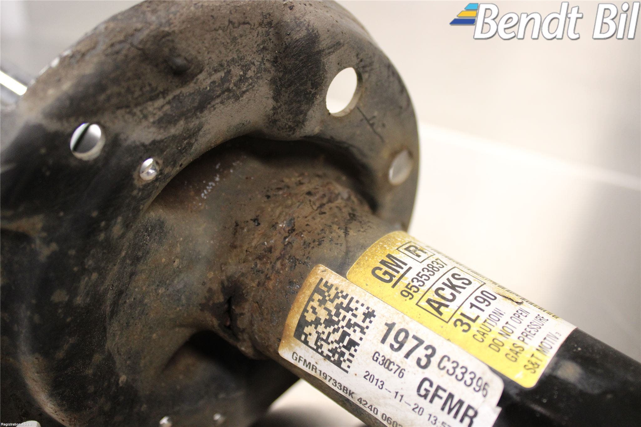 Opel MOKKA 13-20 Fjäderben Fram Höger