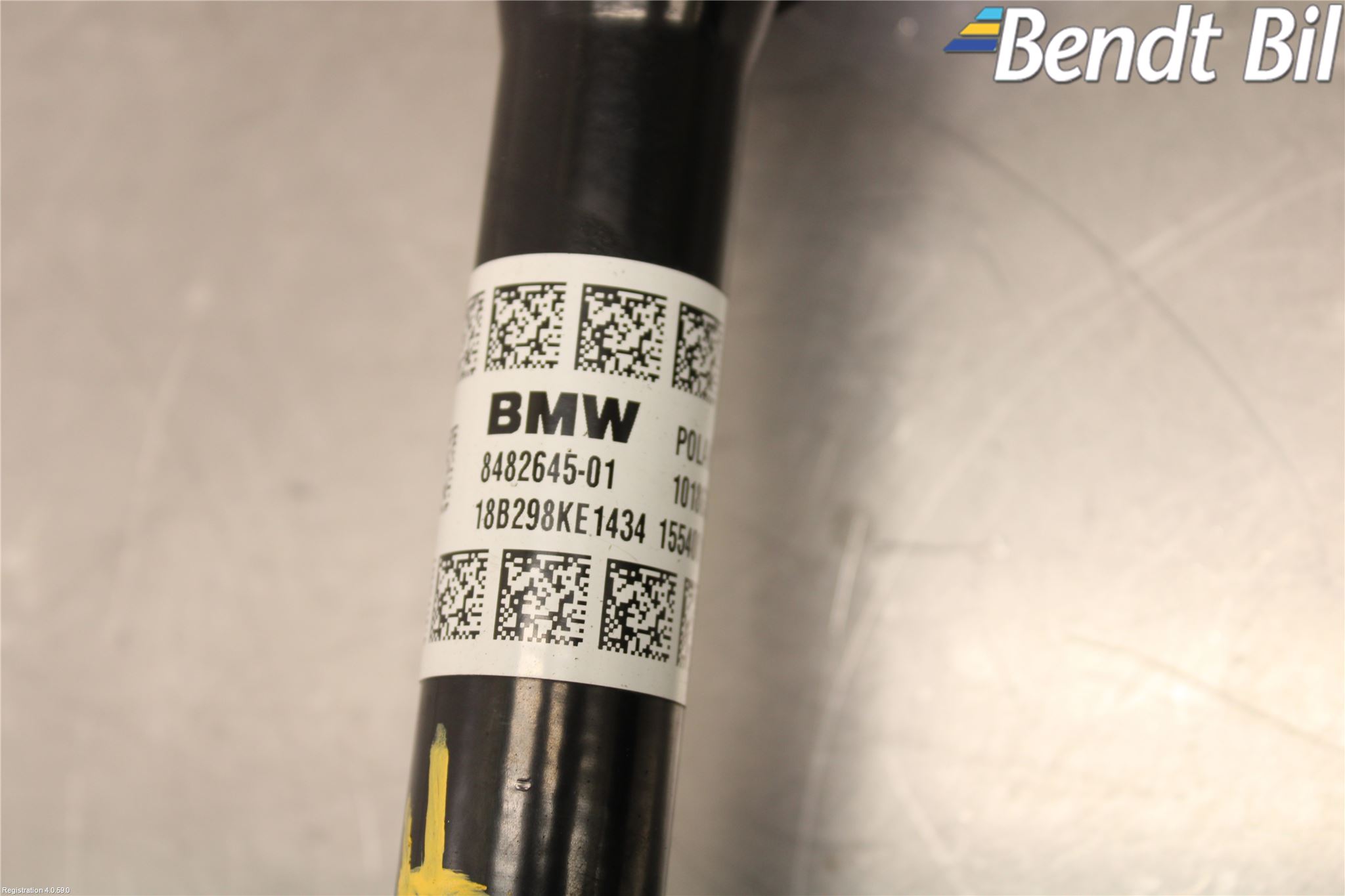 BMW X1 F48 15-22 Drivaxel Fram Vänster