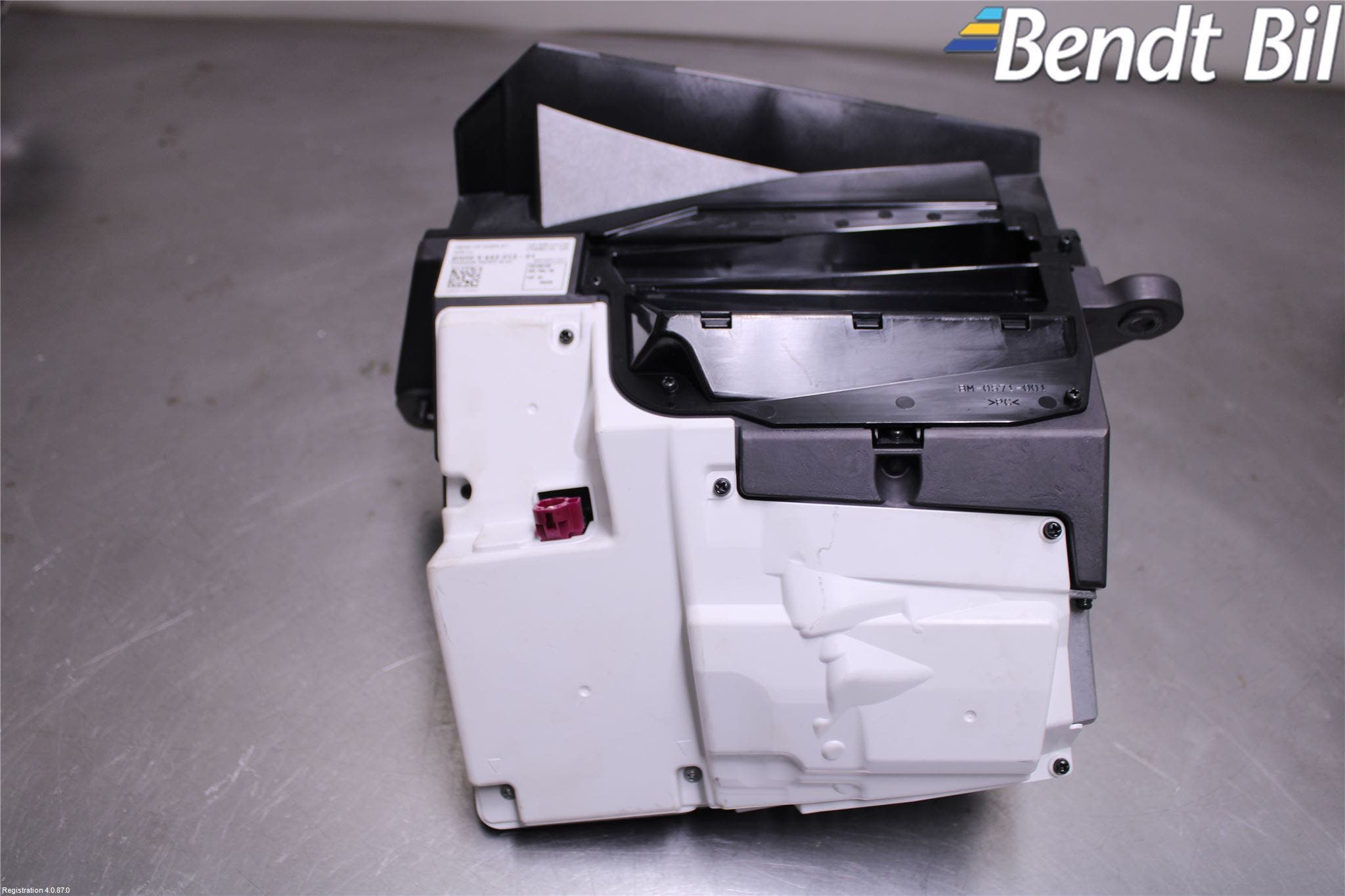 BMW 3 G20/G21/G80/G81 19- Bildskärm