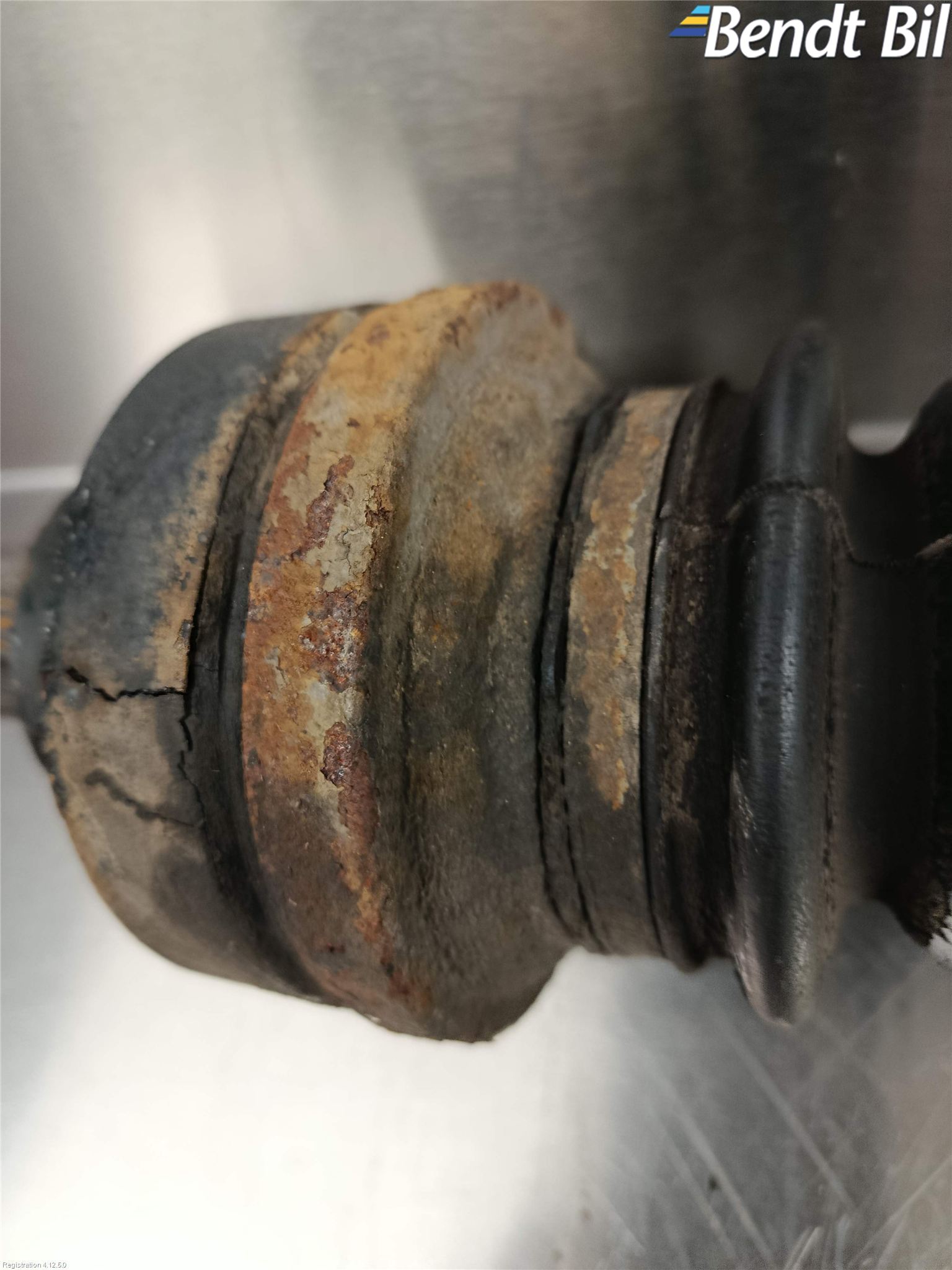 BMW 3 F30/F31/F80 12-19 Drivaxel Bak Höger