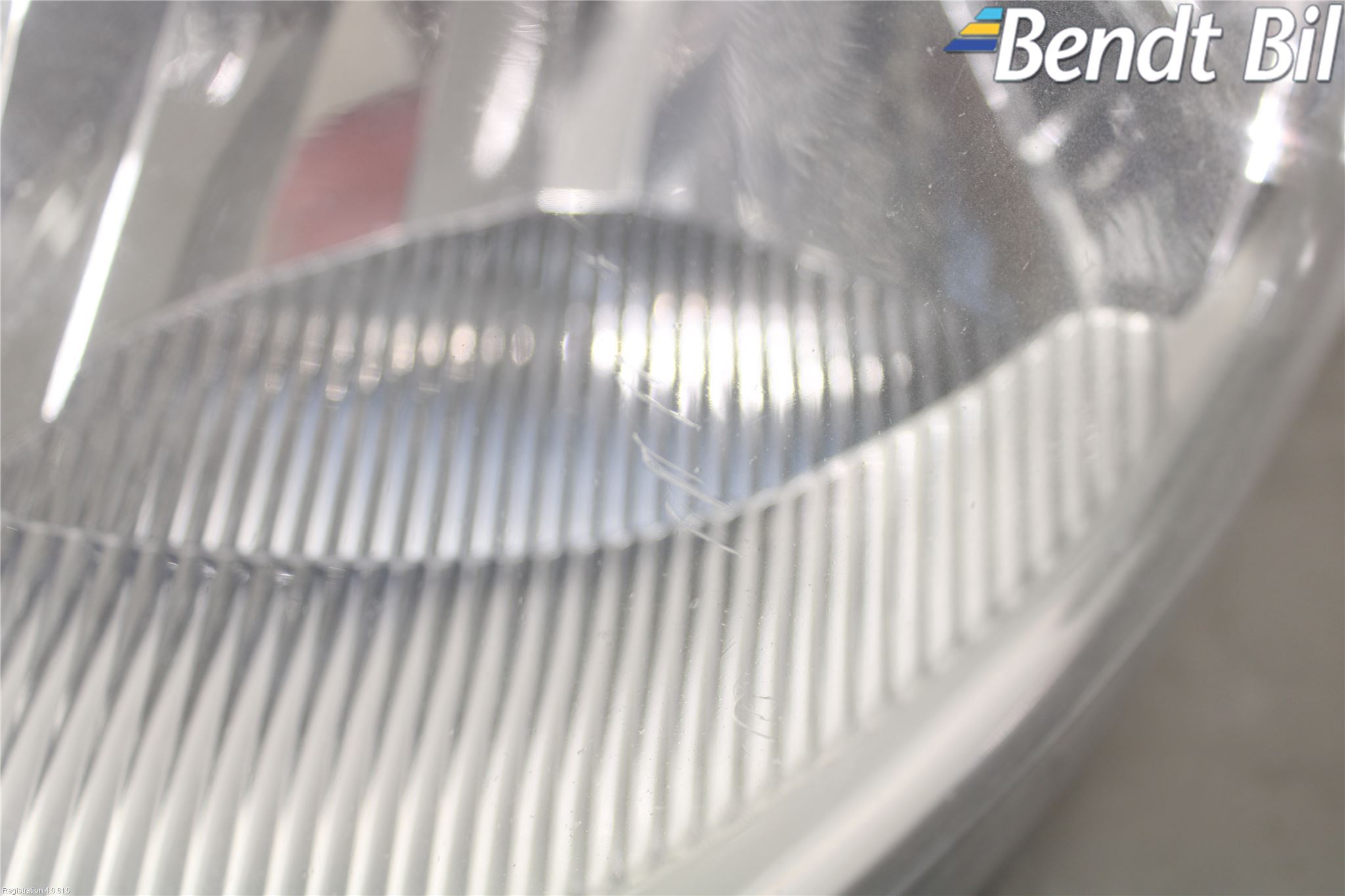 Opel VIVARO 01-14 Strålkastare Vänster