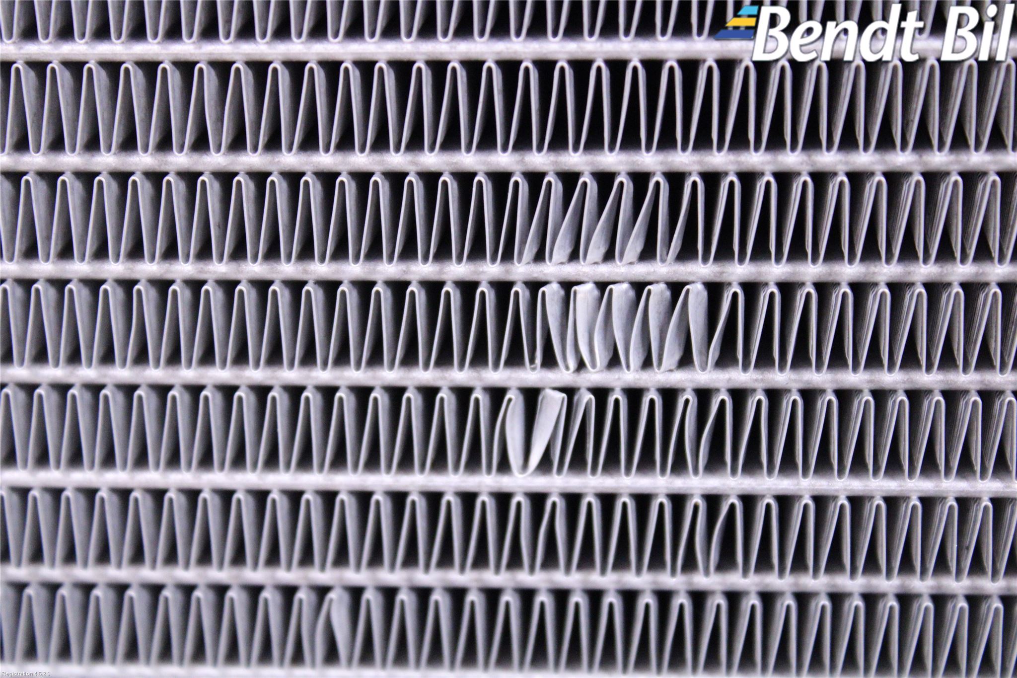 BMW 7 E38      93-01 Kylare Aut