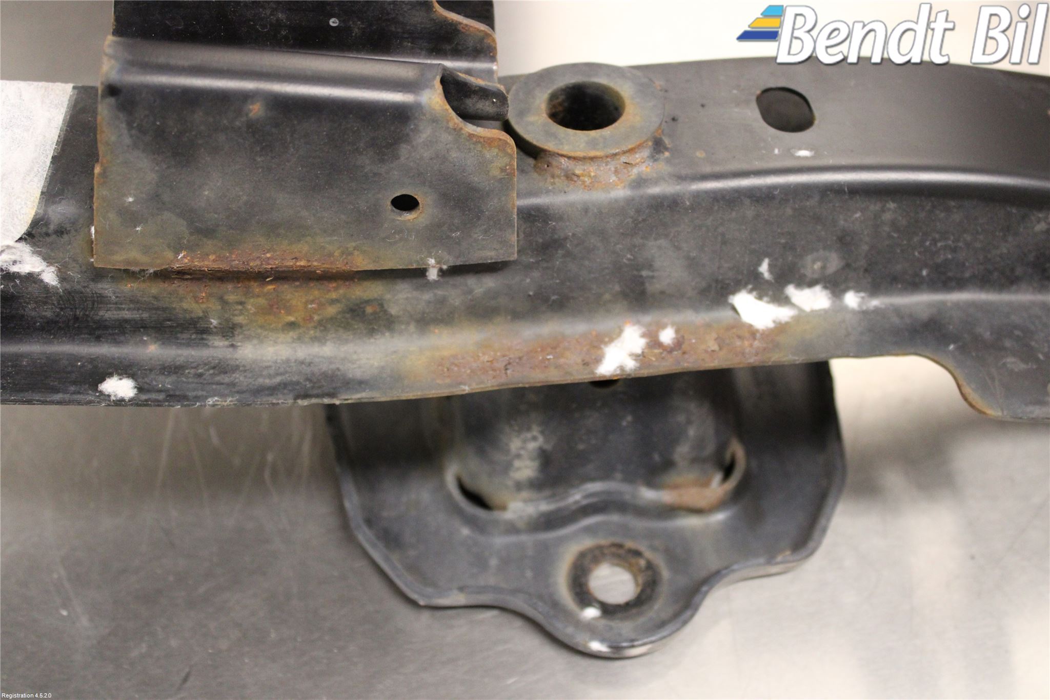 BMW 1 E87/81 5D/3D 03-11 Stötfångarbalk Bak