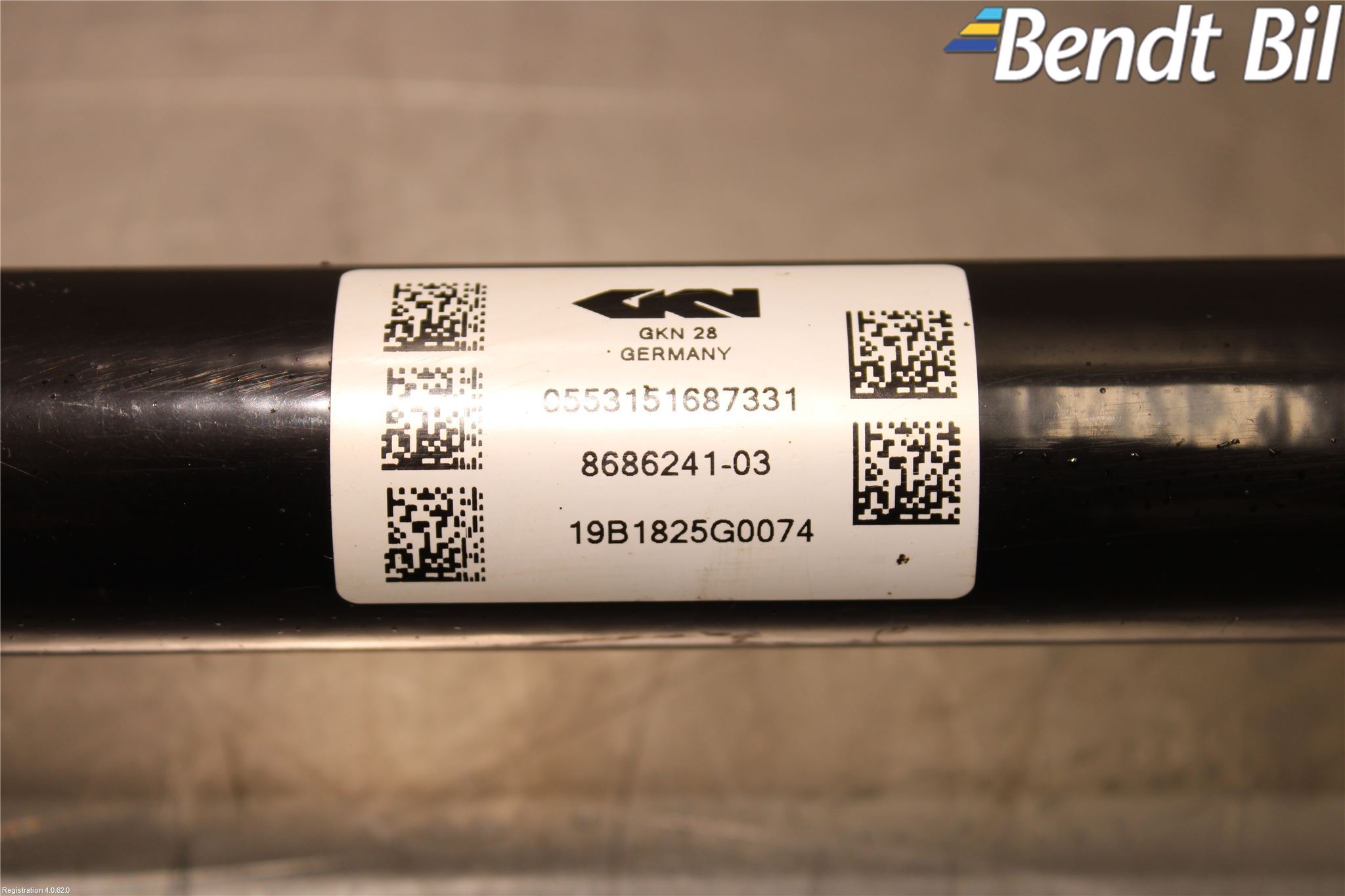 BMW 5 G30/G31/F90 17-23 Drivaxel Bak Vänster