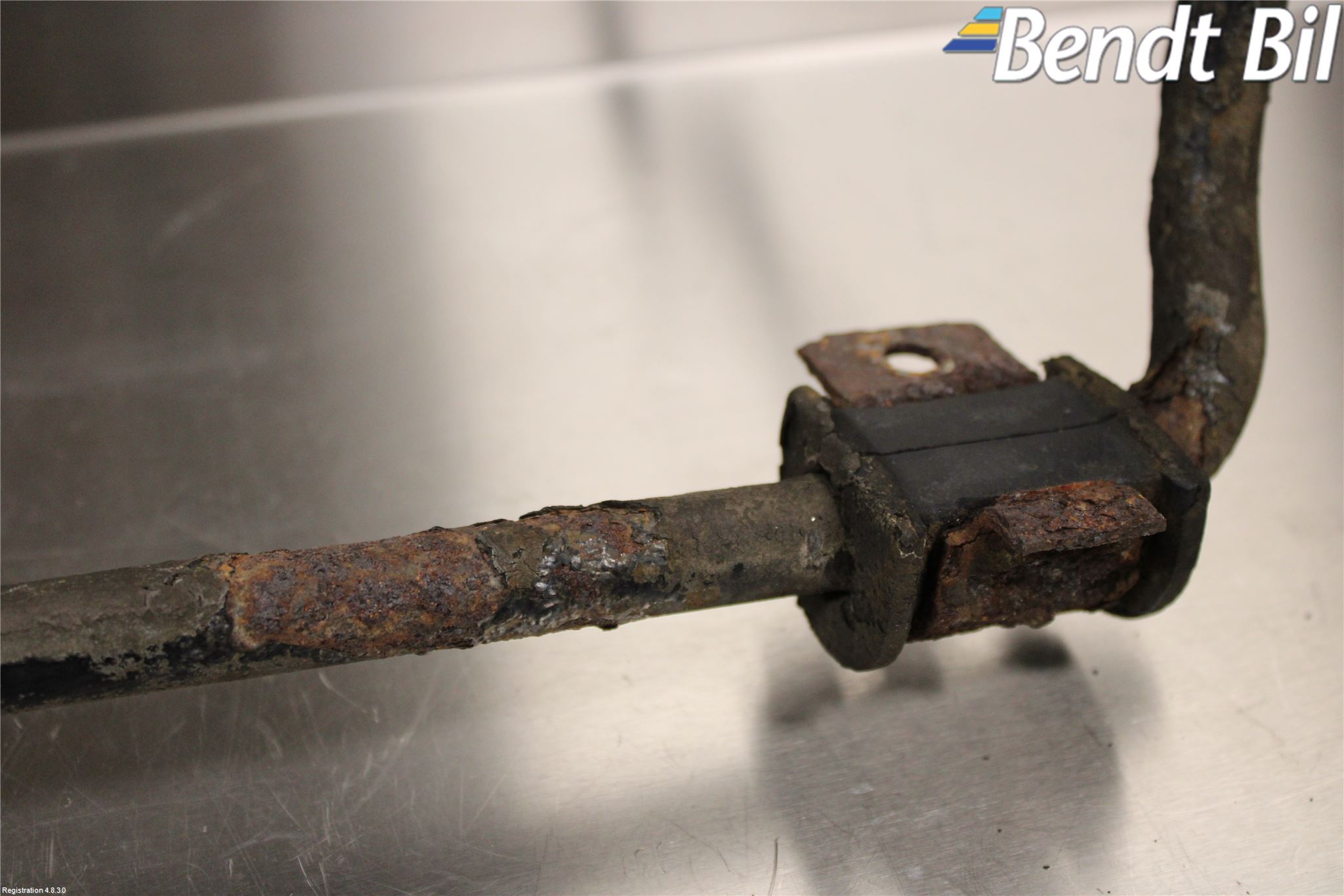 BMW 5 E28      81-88 Krängningshämmare Bak