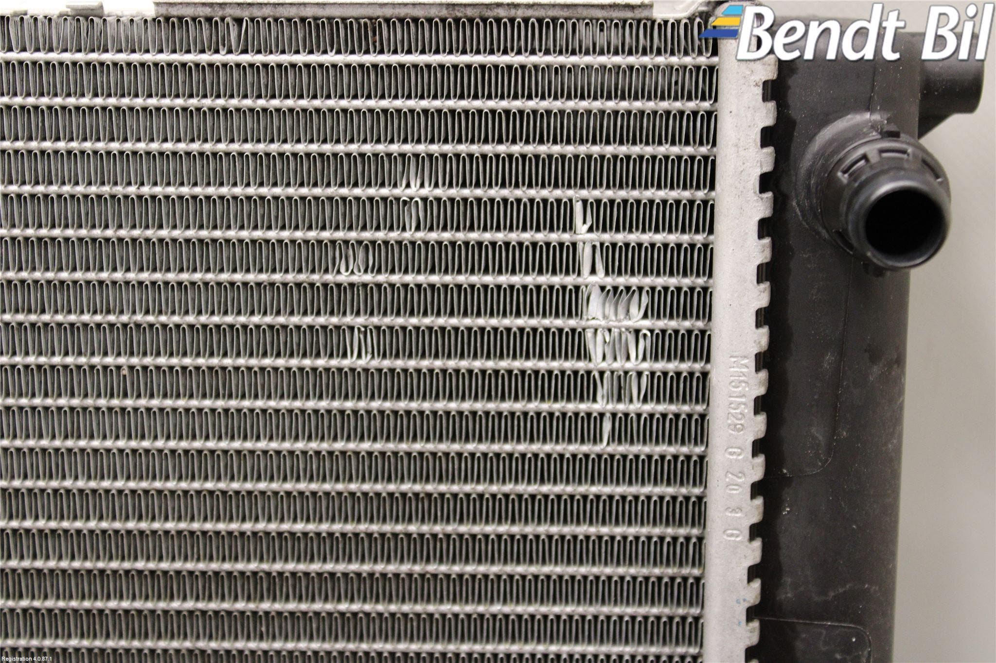 BMW 1 F20/F21 11-19 Kylare Aut