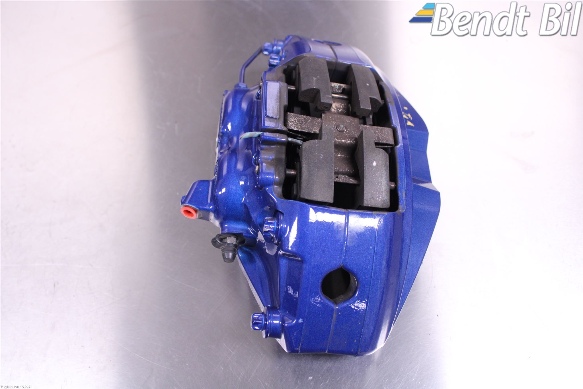 BMW 5 G30/G31/F90 17-23 Bromsok Fram Vänster