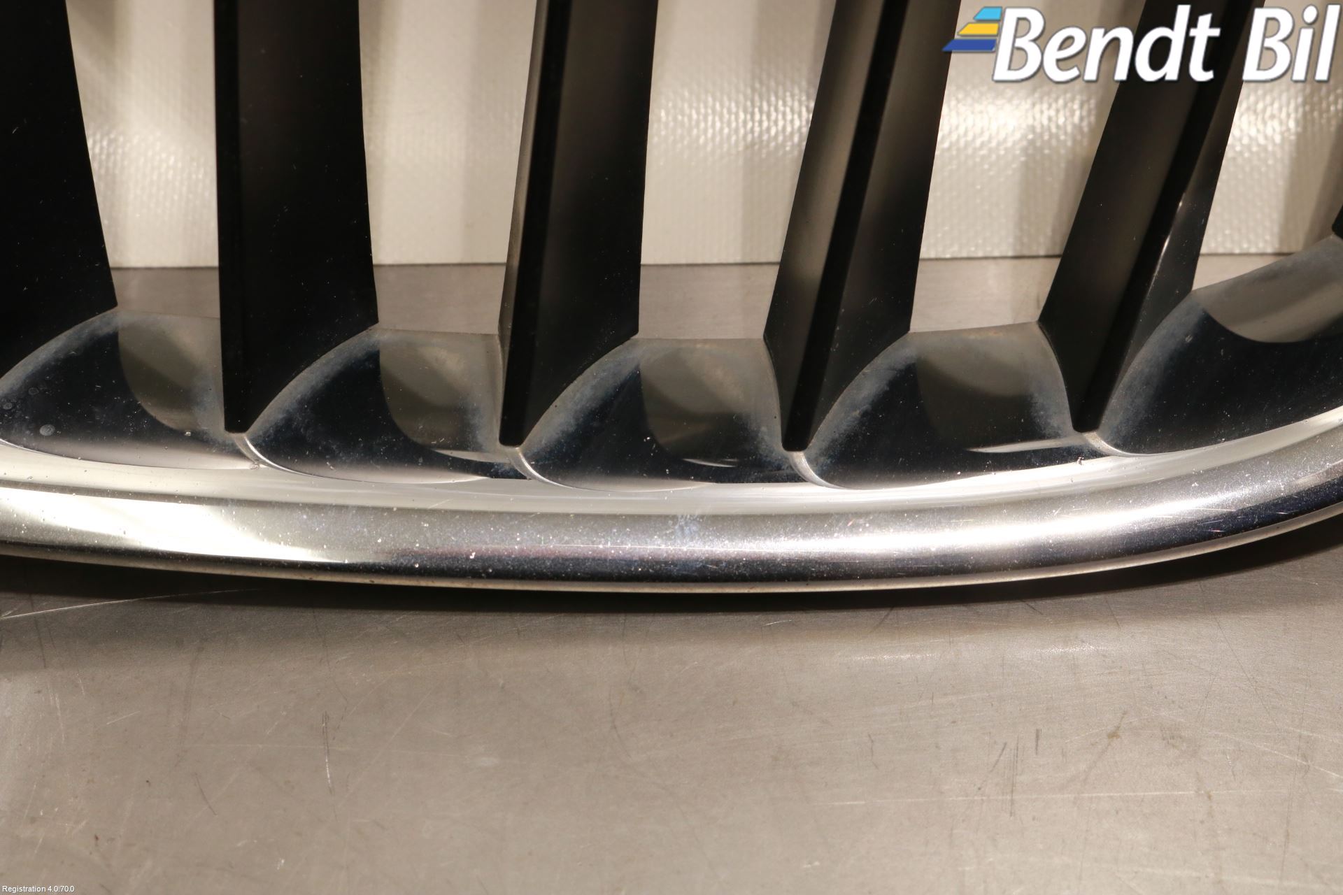 BMW X1 E84 10-15 Grilldel Vänster