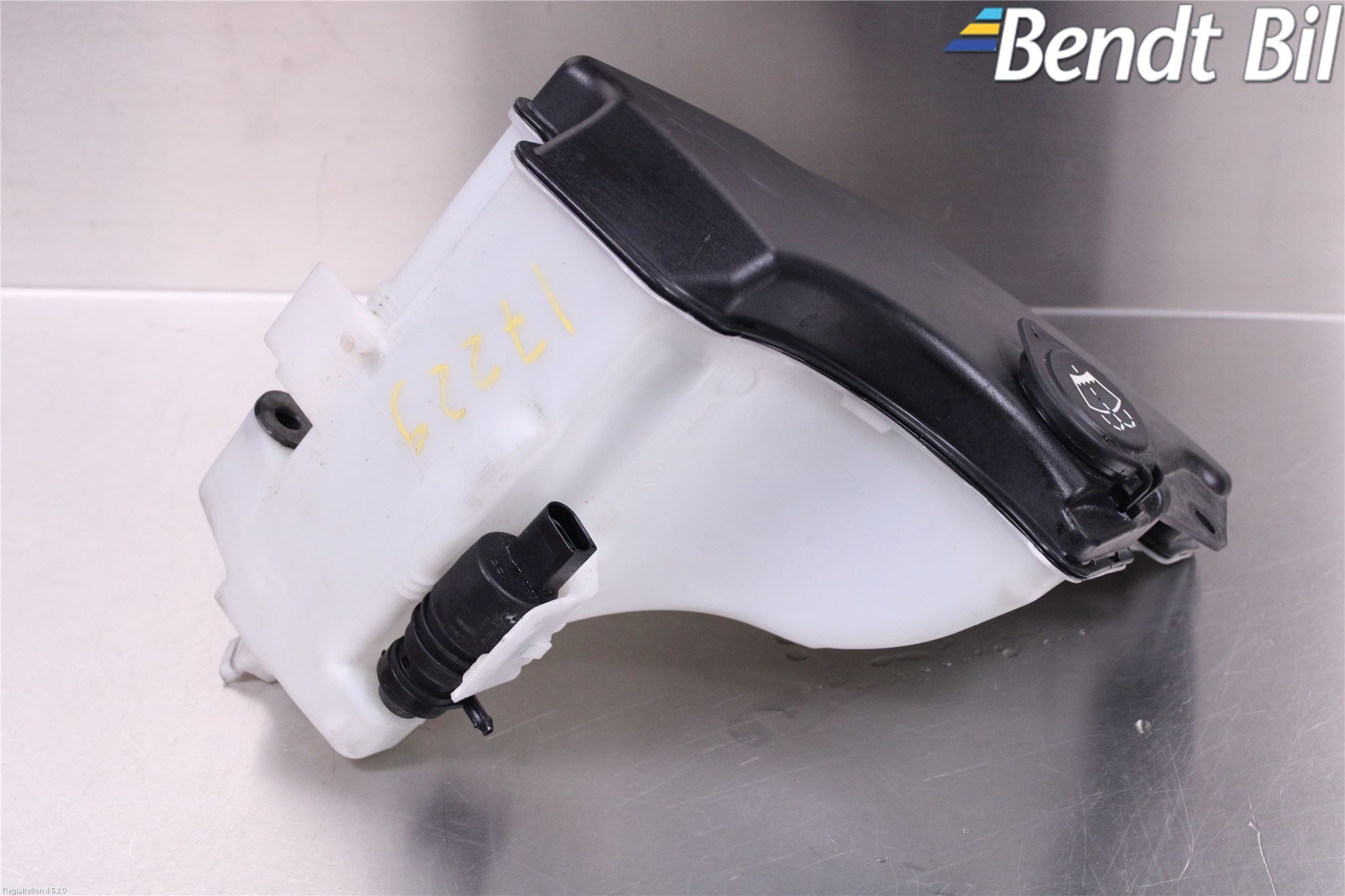 BMW Z4 E86/85Cou/CAB 02-08 Spolartank Vindruta-Strål