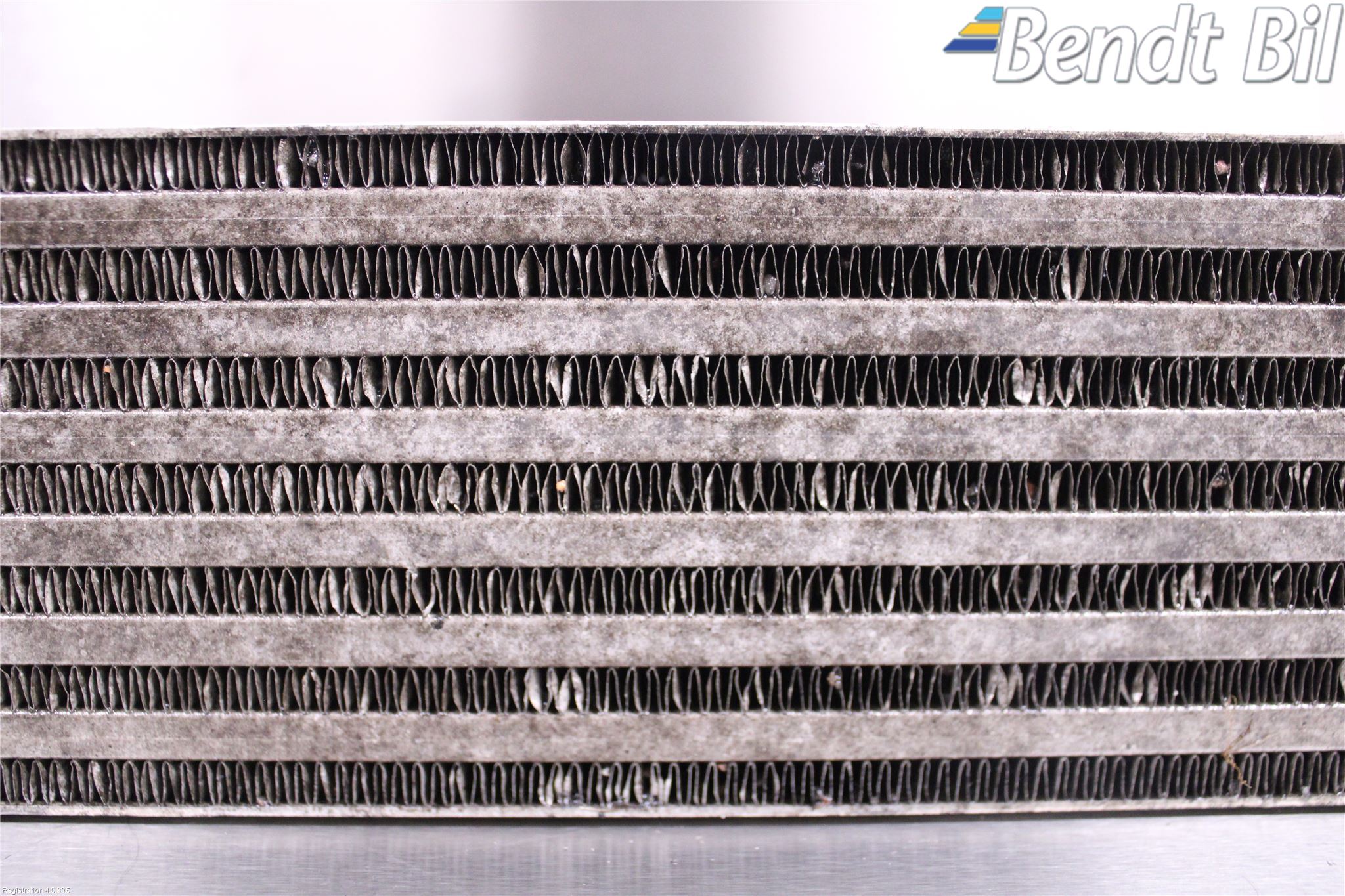 BMW 5 E60/61 Sed/Tou 02-10 Laddluft-Intercooler Kyl