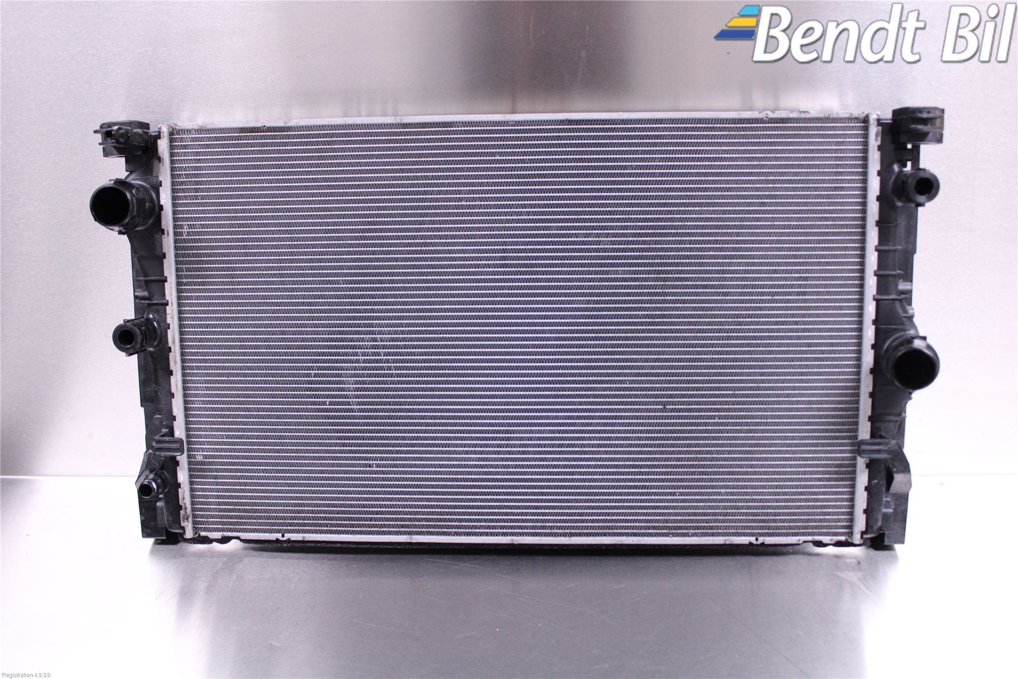 BMW 5 G30/G31/F90 17-23 Kylare Aut