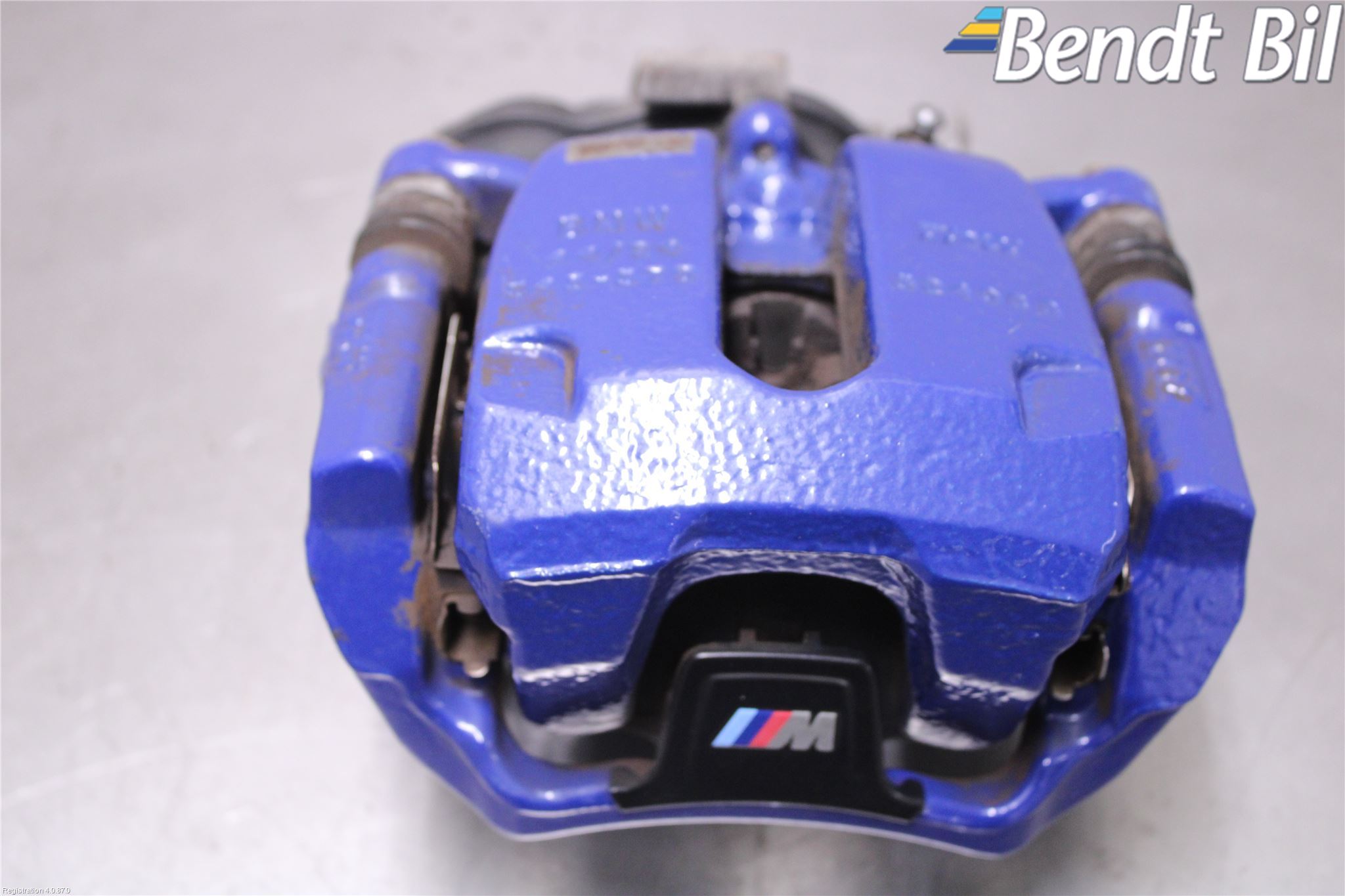 BMW 5 G30/G31/F90 17-23 Bromsok Bak Vänster