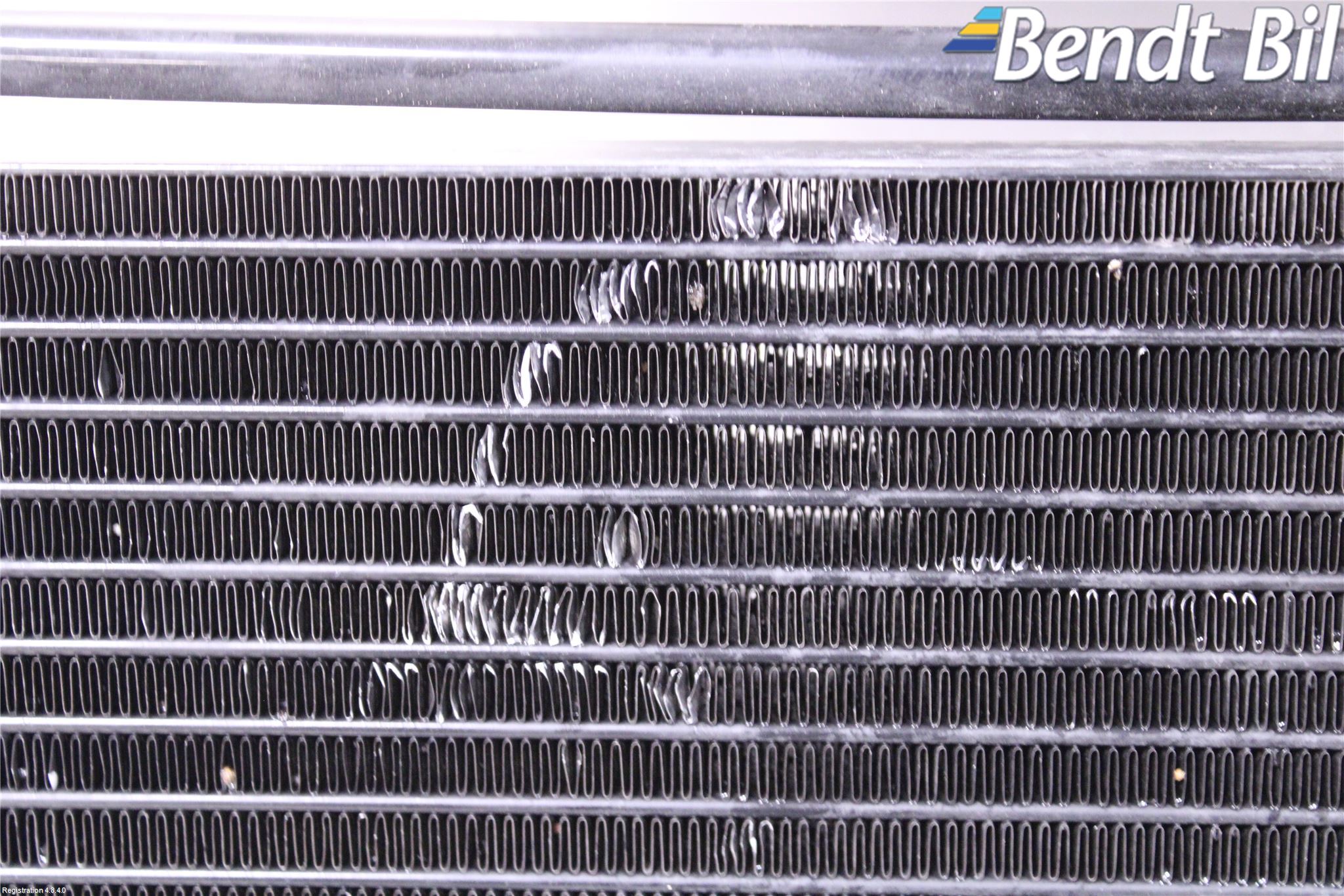 BMW 2 G42 22- Oljekylare Automat